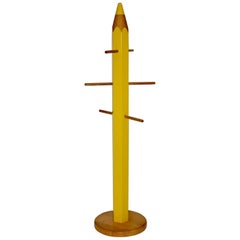 Porte-manteau / cintre en hêtre jaune moderne et vintage:: 1980
