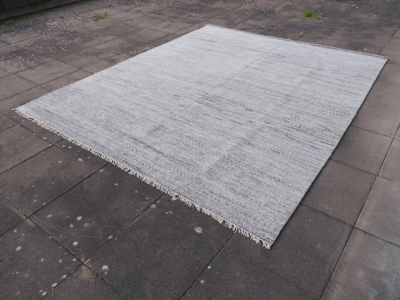 Hand-Knotted Modern Zagora Rug Wool Hand Knotted Gray and light Blue Moroccan Design Style