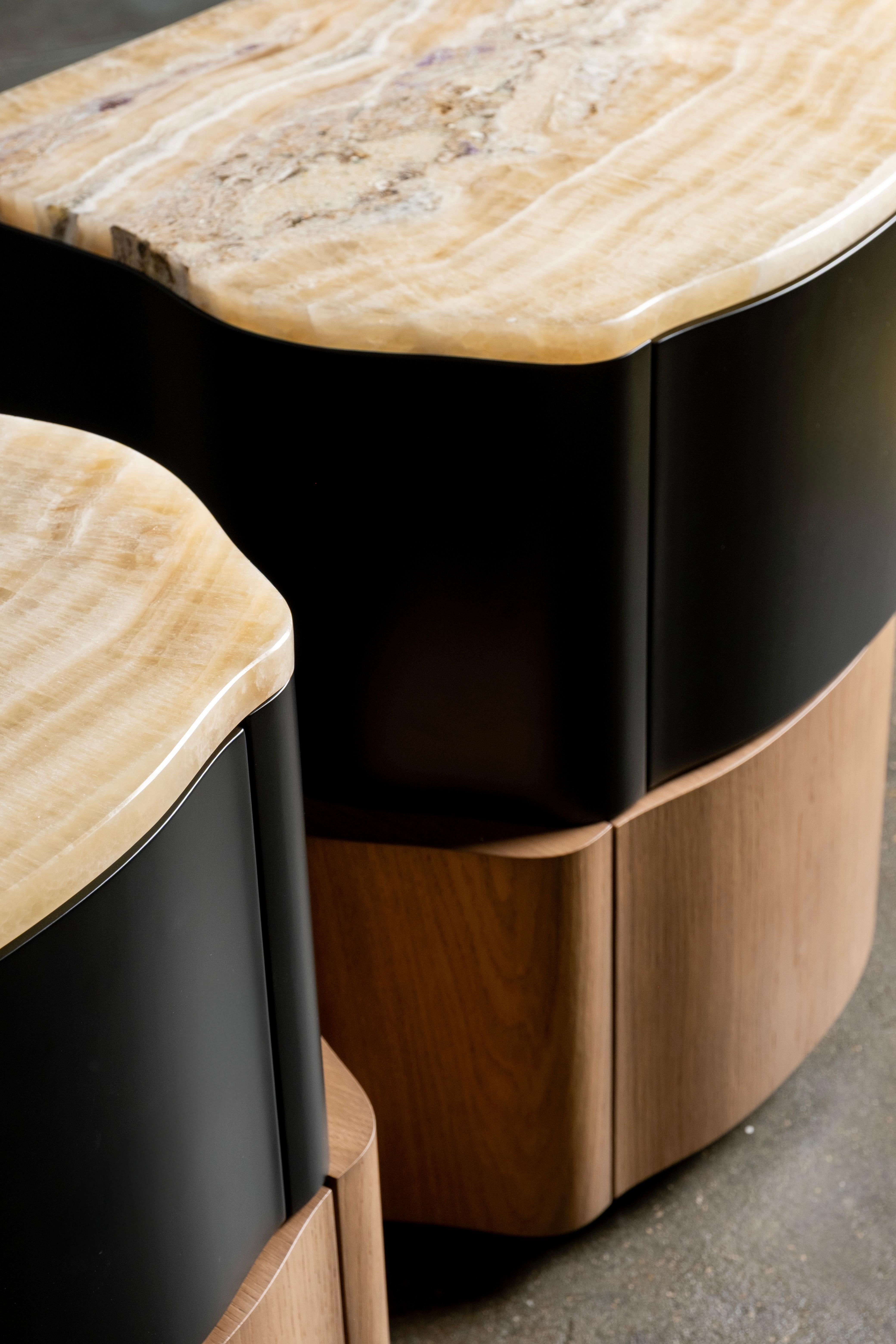 XXIe siècle et contemporain Table de chevet moderne Zambujeiro, SET/2, Miel Onyx, Handmade Portugal Greenapple en vente