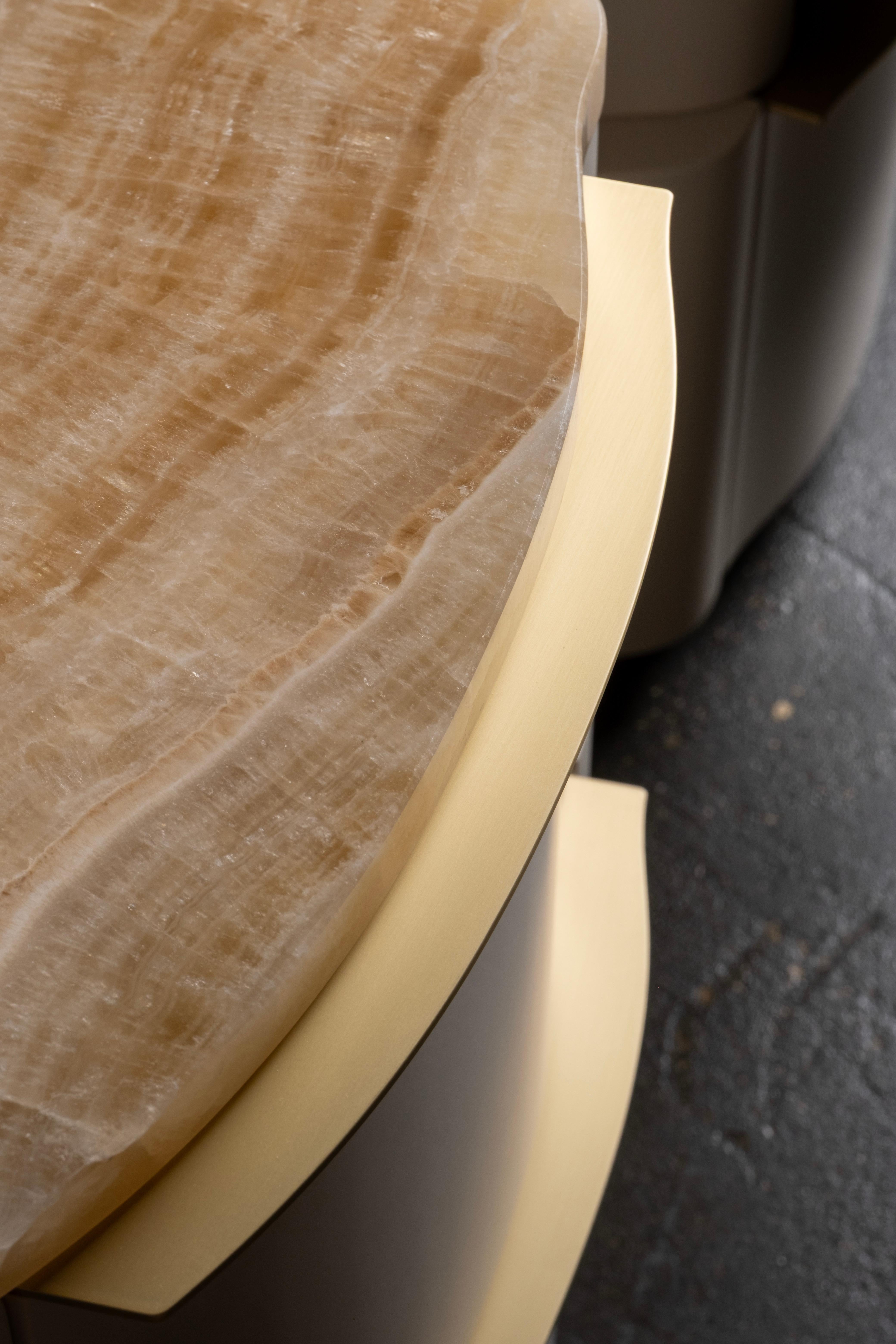 XXIe siècle et contemporain Table de chevet moderne Zambujeiro, SET/2, Miel Onyx, Handmade Portugal Greenapple en vente