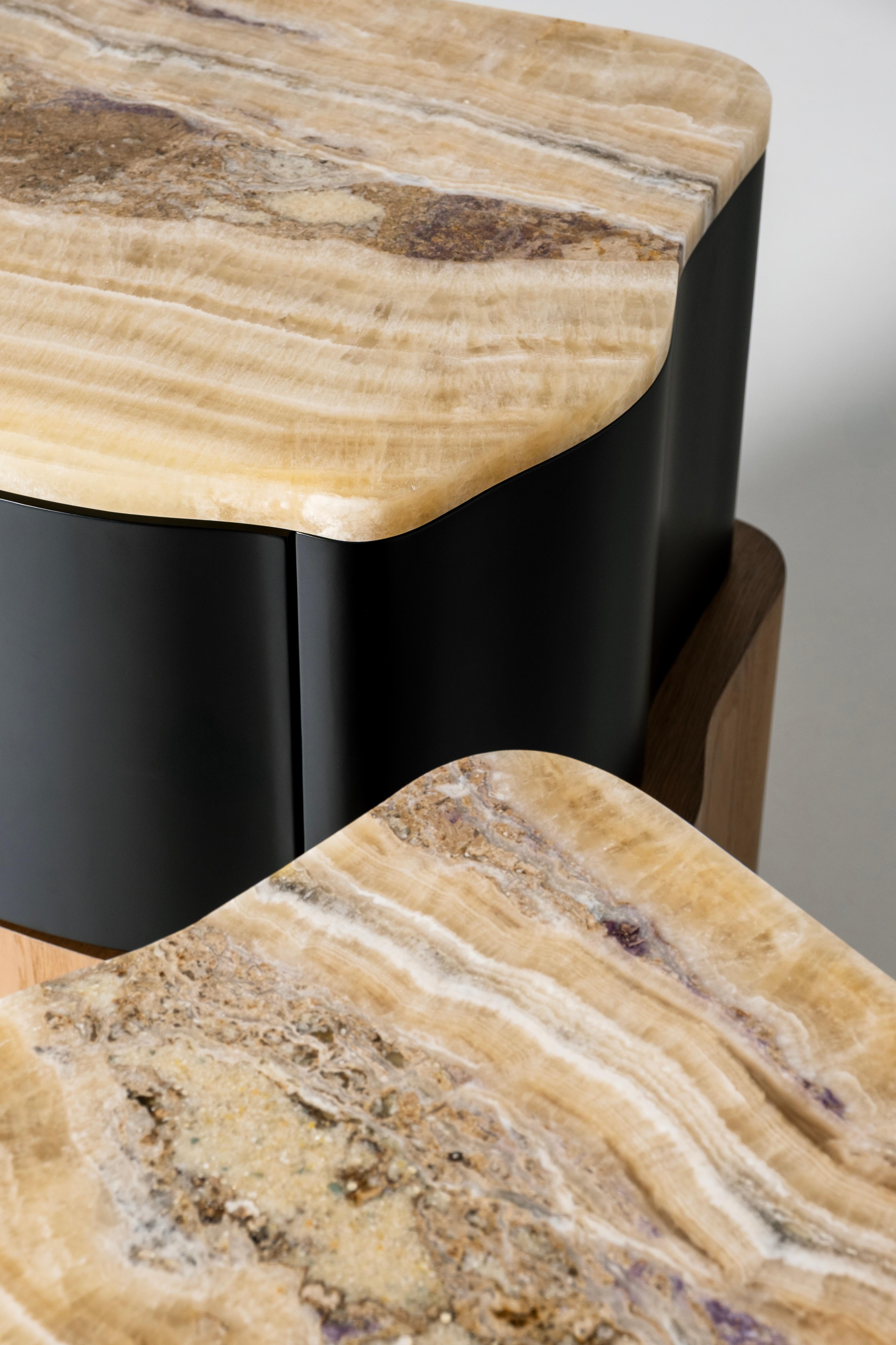 Table de chevet moderne Zambujeiro, SET/2, Miel Onyx, Handmade Portugal Greenapple en vente 1