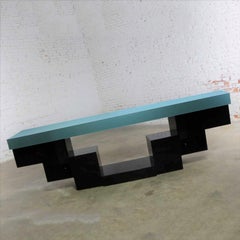 Modern Zig Zag Abgestufter Plexiglasverkleideter Konsolentisch Credenza in Schwarz und Teal