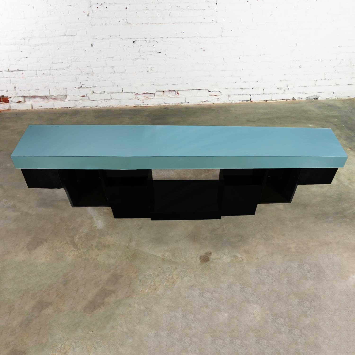 Modern Zig Zag Stepped Plexiglass Clad Console Table Credenza in Black and Teal For Sale 1