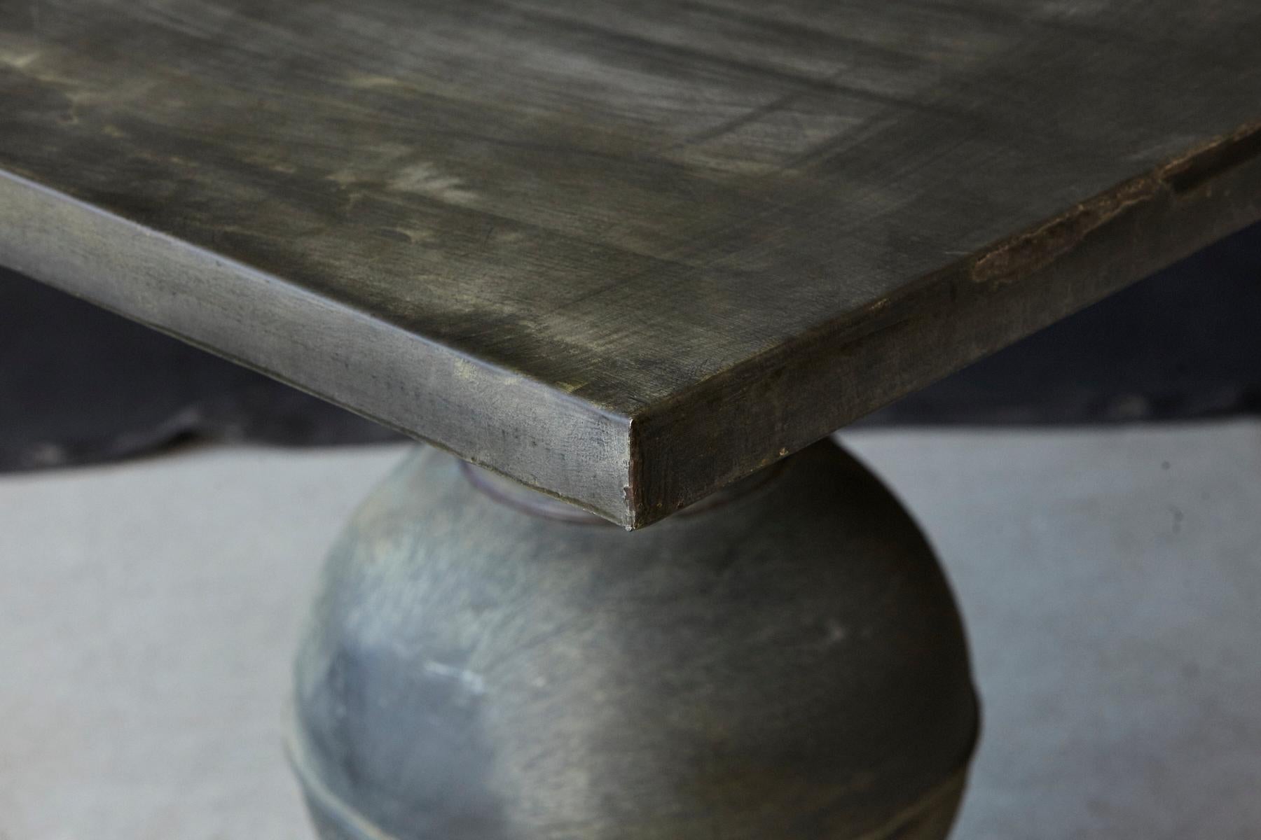 Modern Zinc Pedestal Table on Baluster Form Base with Square Top In Good Condition In Pau, FR