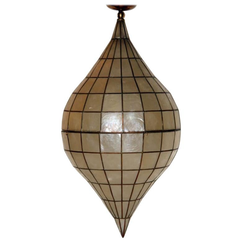 Moderne Capiz Lantern