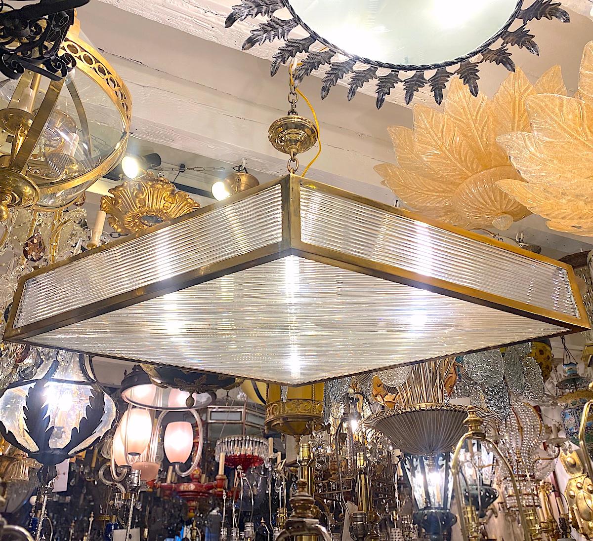 The Moderns Gilt Bronze Diamond Shaped Glass Rods Fixture (luminaire à tiges de verre en forme de diamant) en vente 10