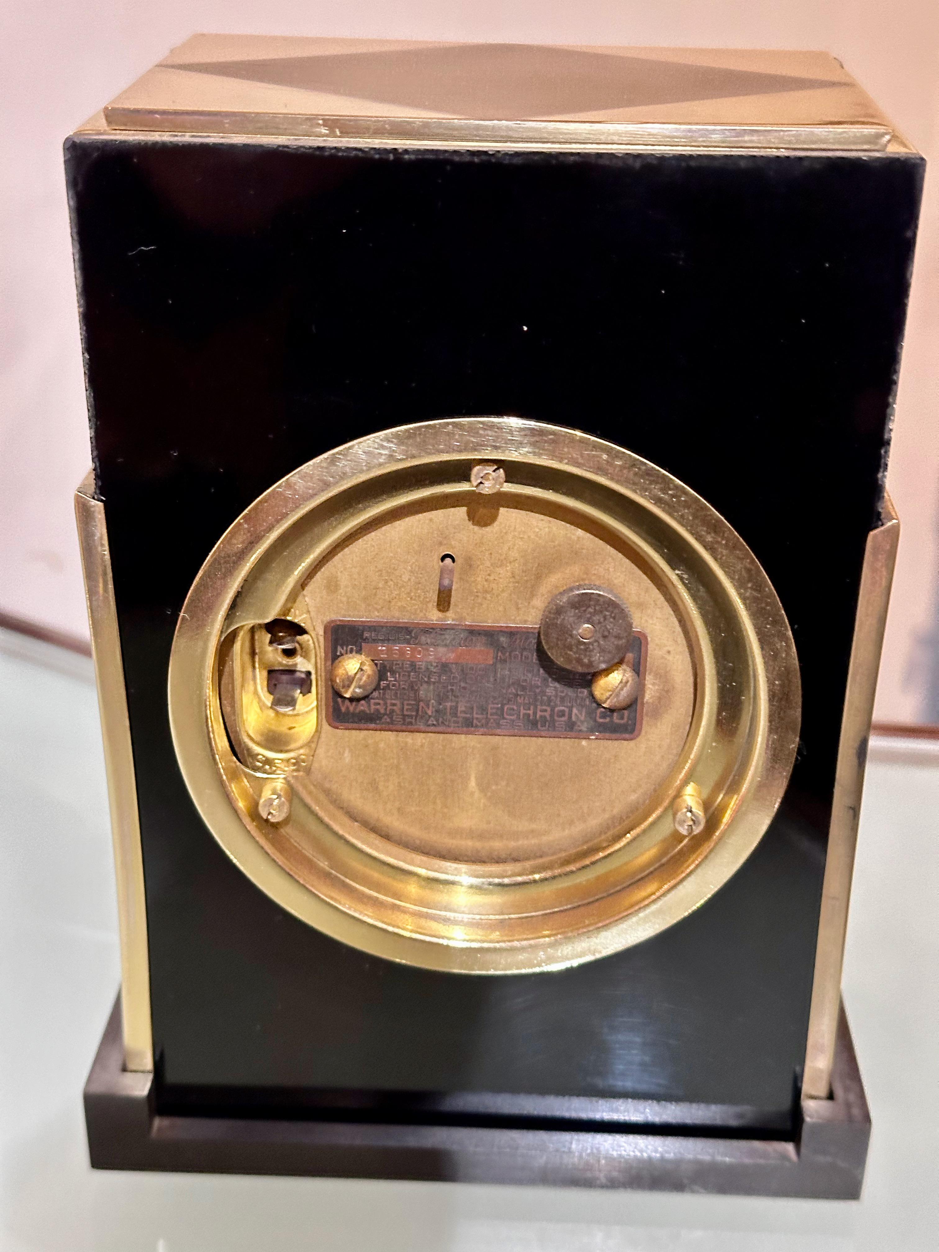 Modernique Telechron-Uhr von Paul Frankl, Art déco-Wolkenkratzer- Telechron-Uhr, 1928, Gold im Angebot 3