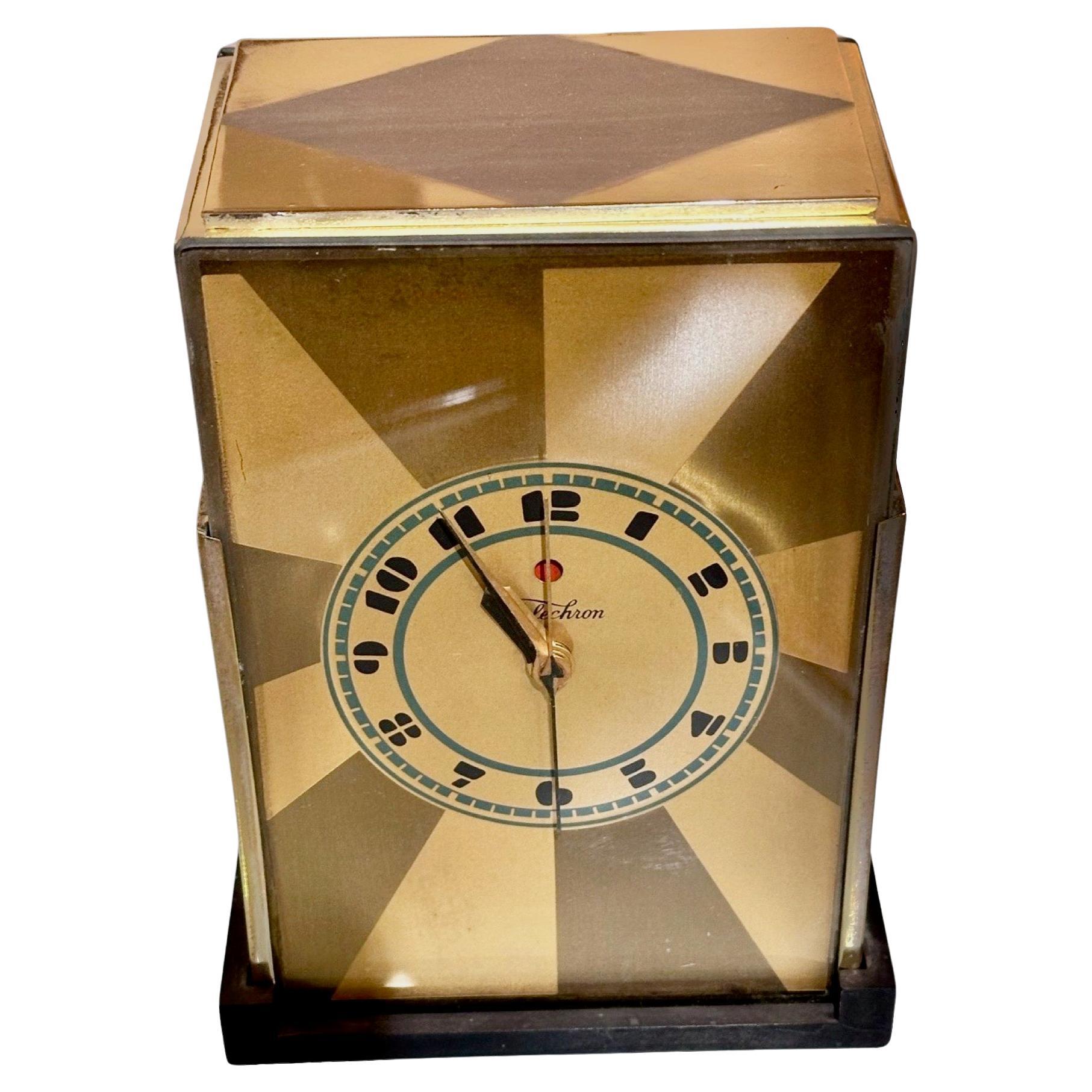 Modernique Telechron-Uhr von Paul Frankl, Art déco-Wolkenkratzer- Telechron-Uhr, 1928, Gold im Angebot