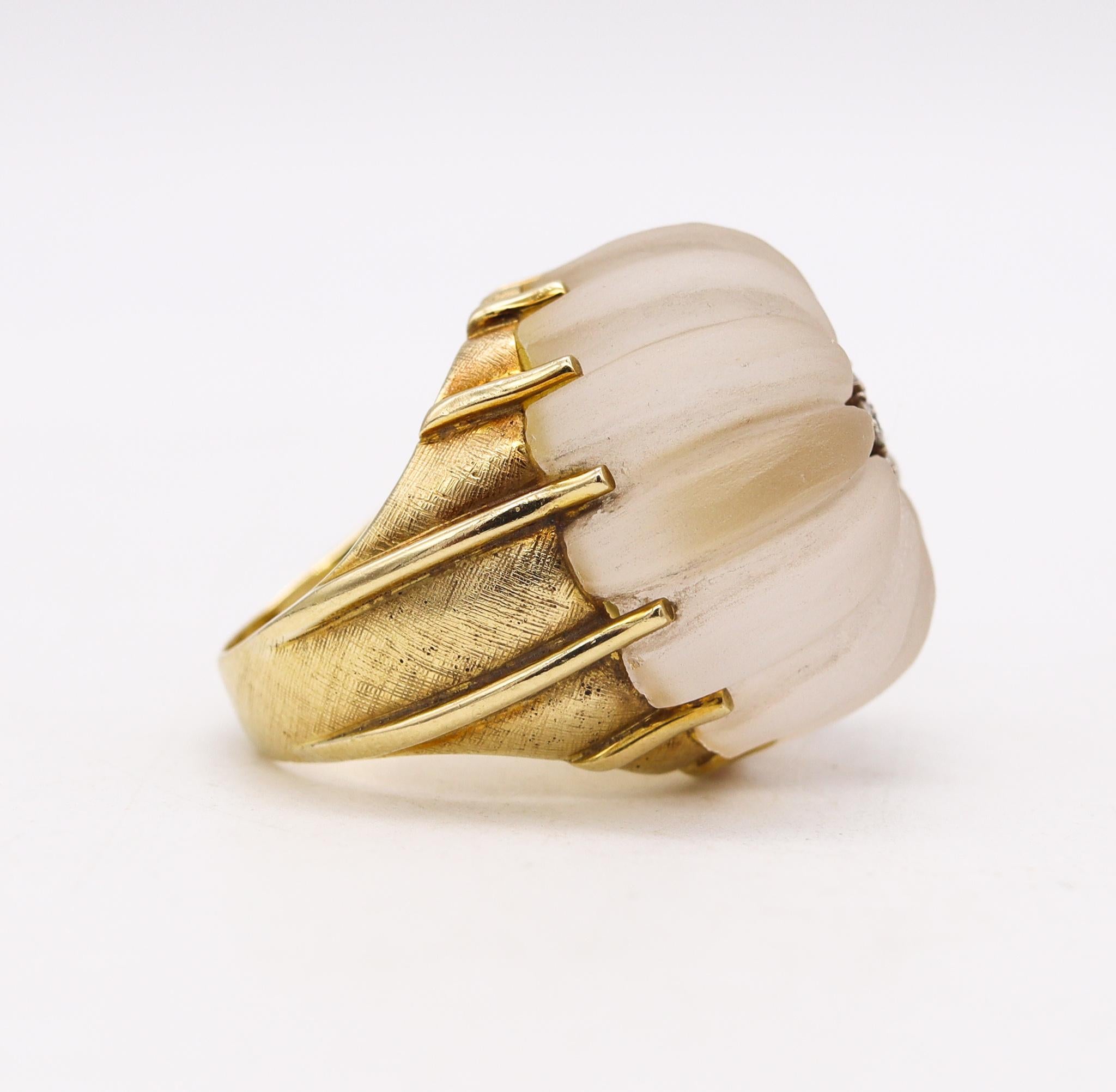 Brilliant Cut Modernism 1970 Cocktail Ring in 18Kt Yellow Gold with Rock Quartz & VS Diamonds For Sale