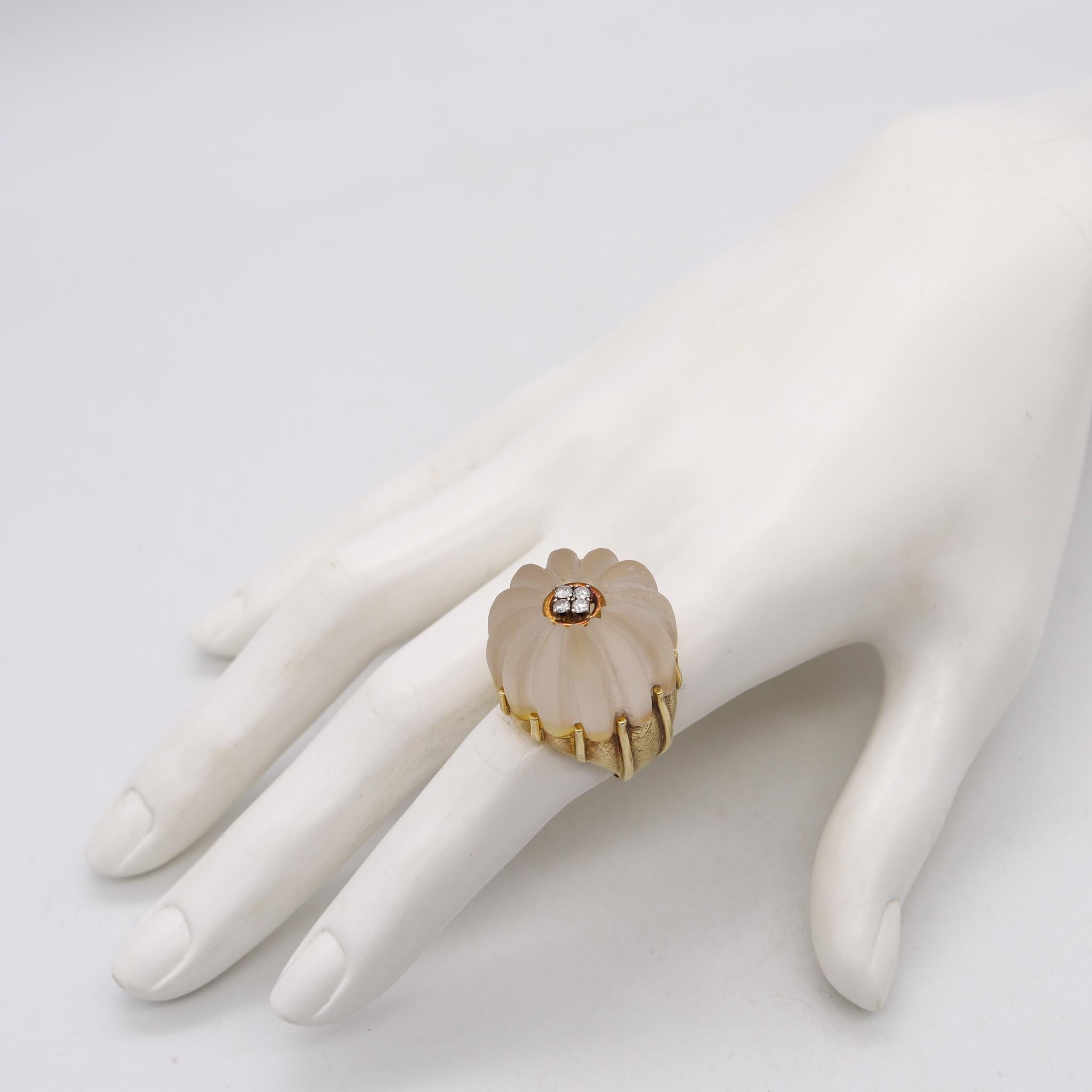 Modernism 1970 Cocktail Ring in 18Kt Yellow Gold with Rock Quartz & VS Diamonds For Sale 3