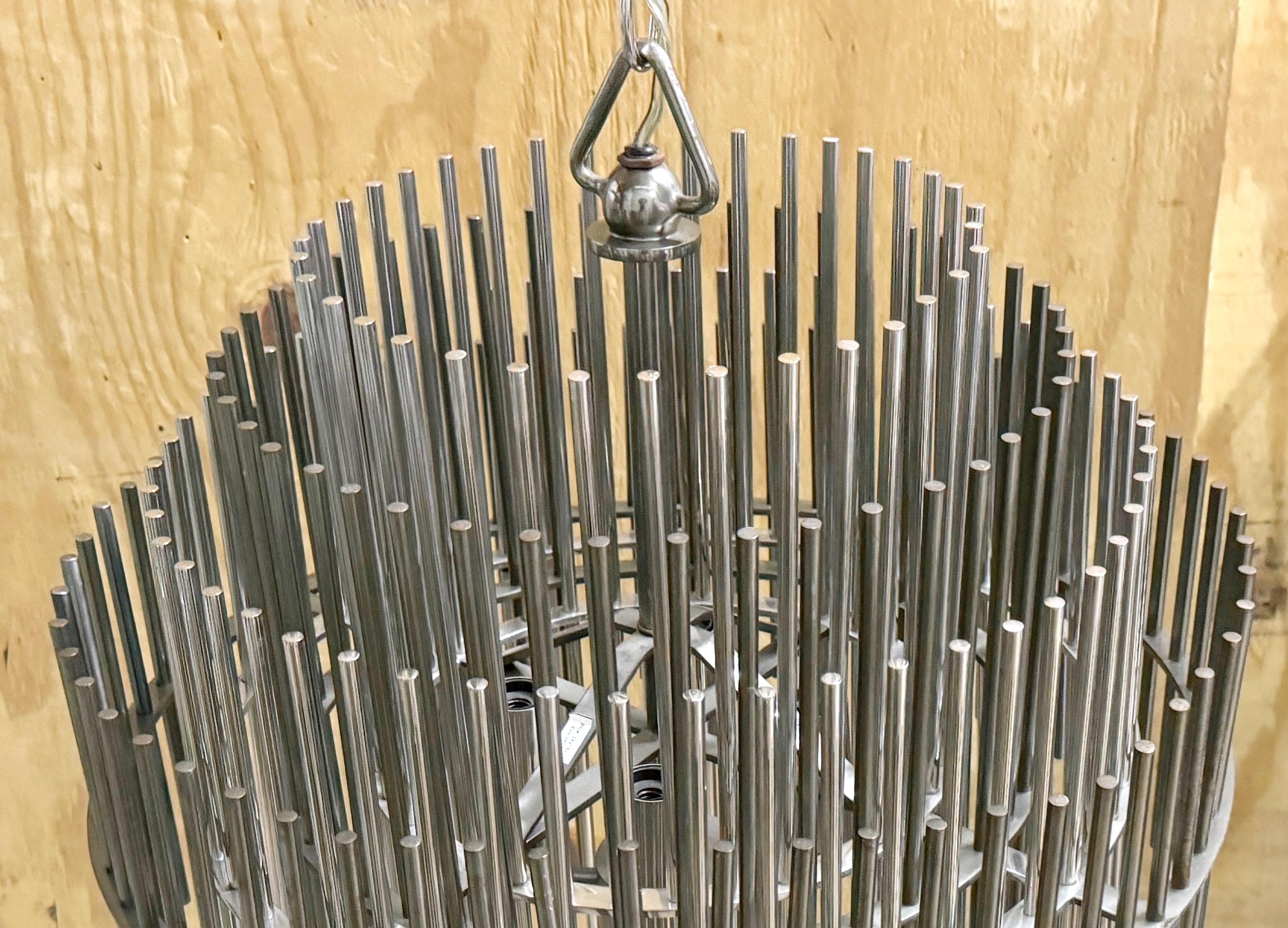 XX secolo Modernism Design Lampadario scultoreo circolare a 5 livelli in acciaio inox in vendita