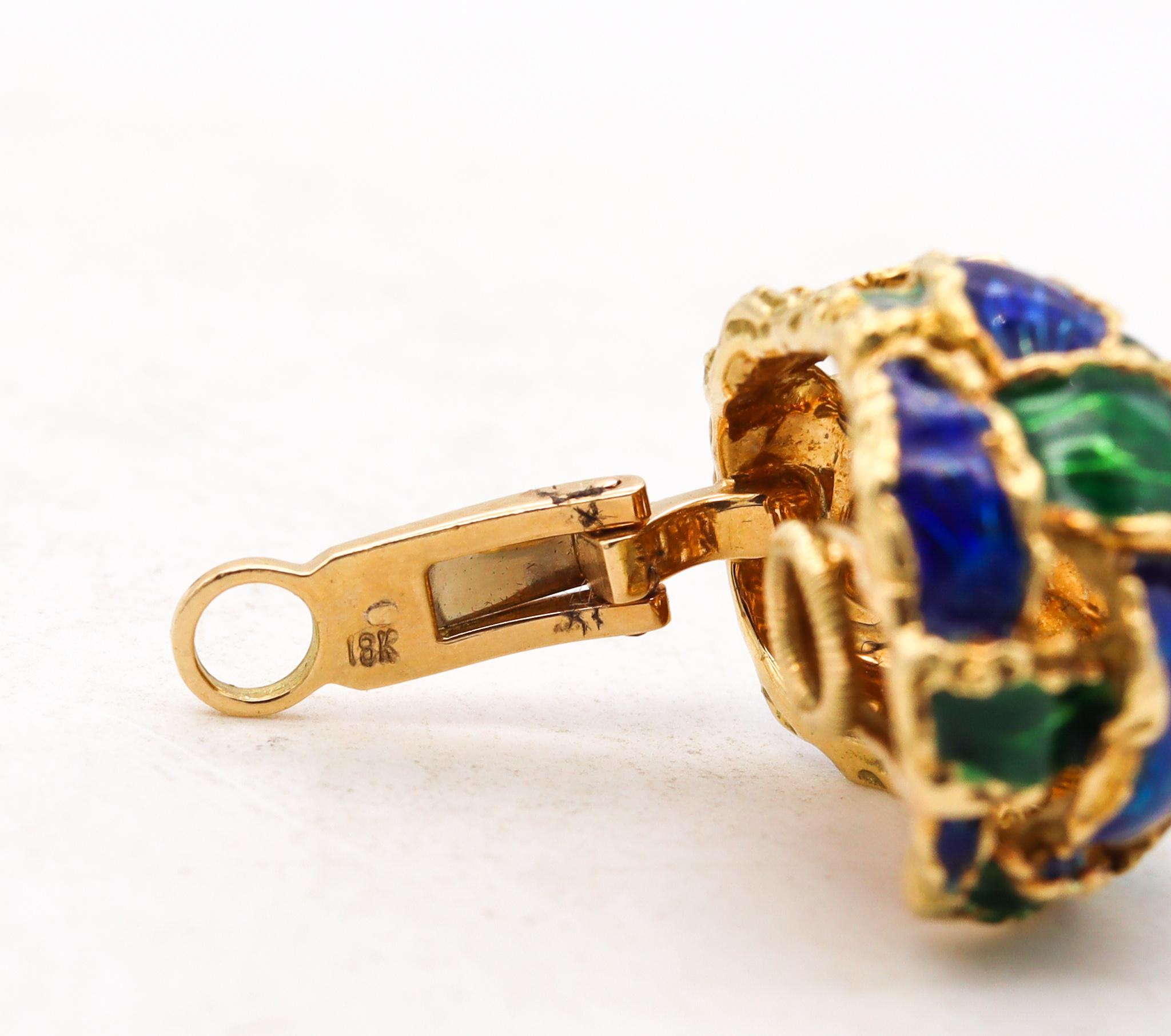 Modernist Modernism Italian 1970 Clips Earrings in Textured 18Kt Gold Blue Green Enamel