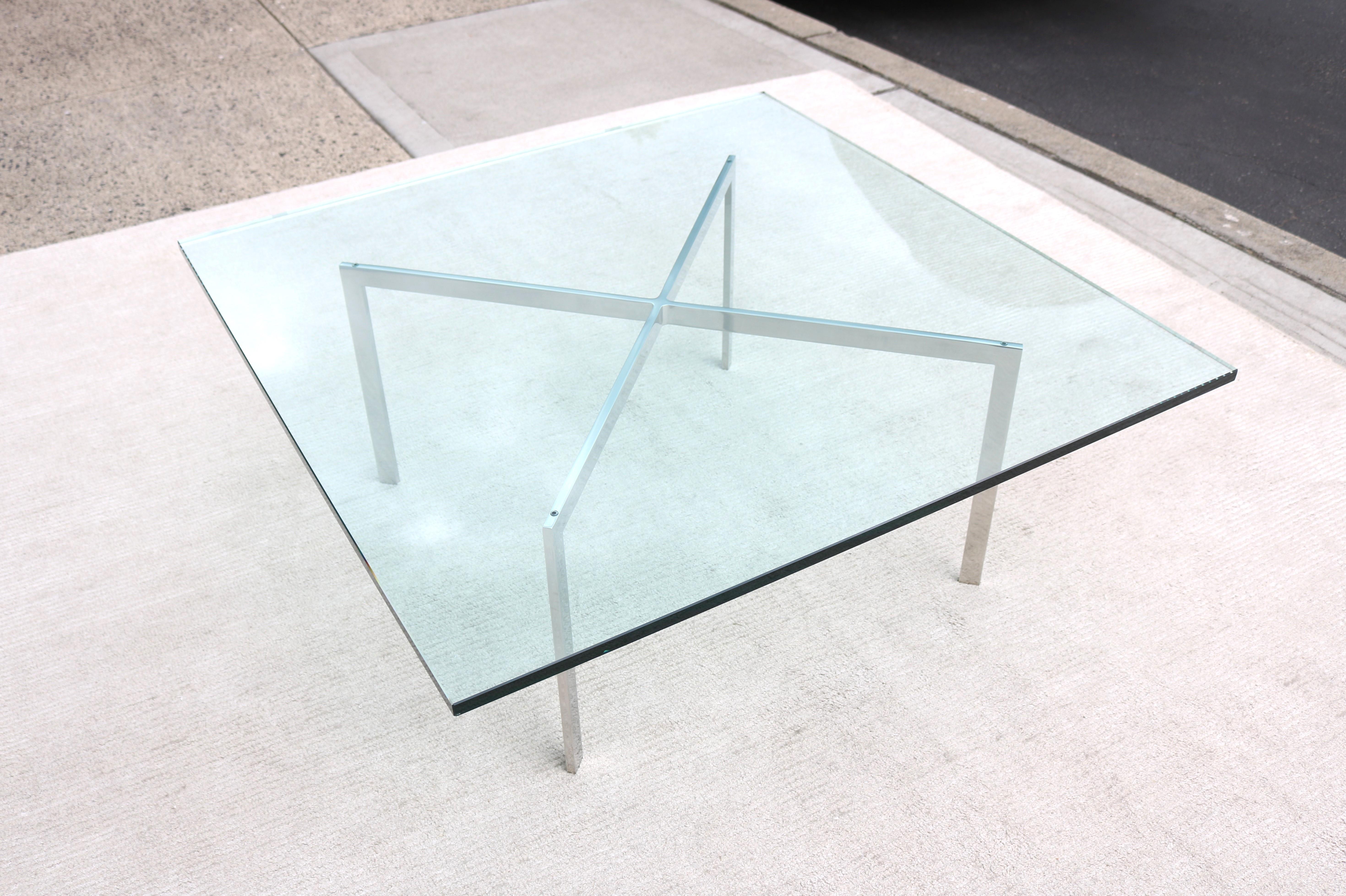 Modernisme Ludwig Mies van der Rohe Knoll Barcelona table basse en acier inoxydable en vente 7