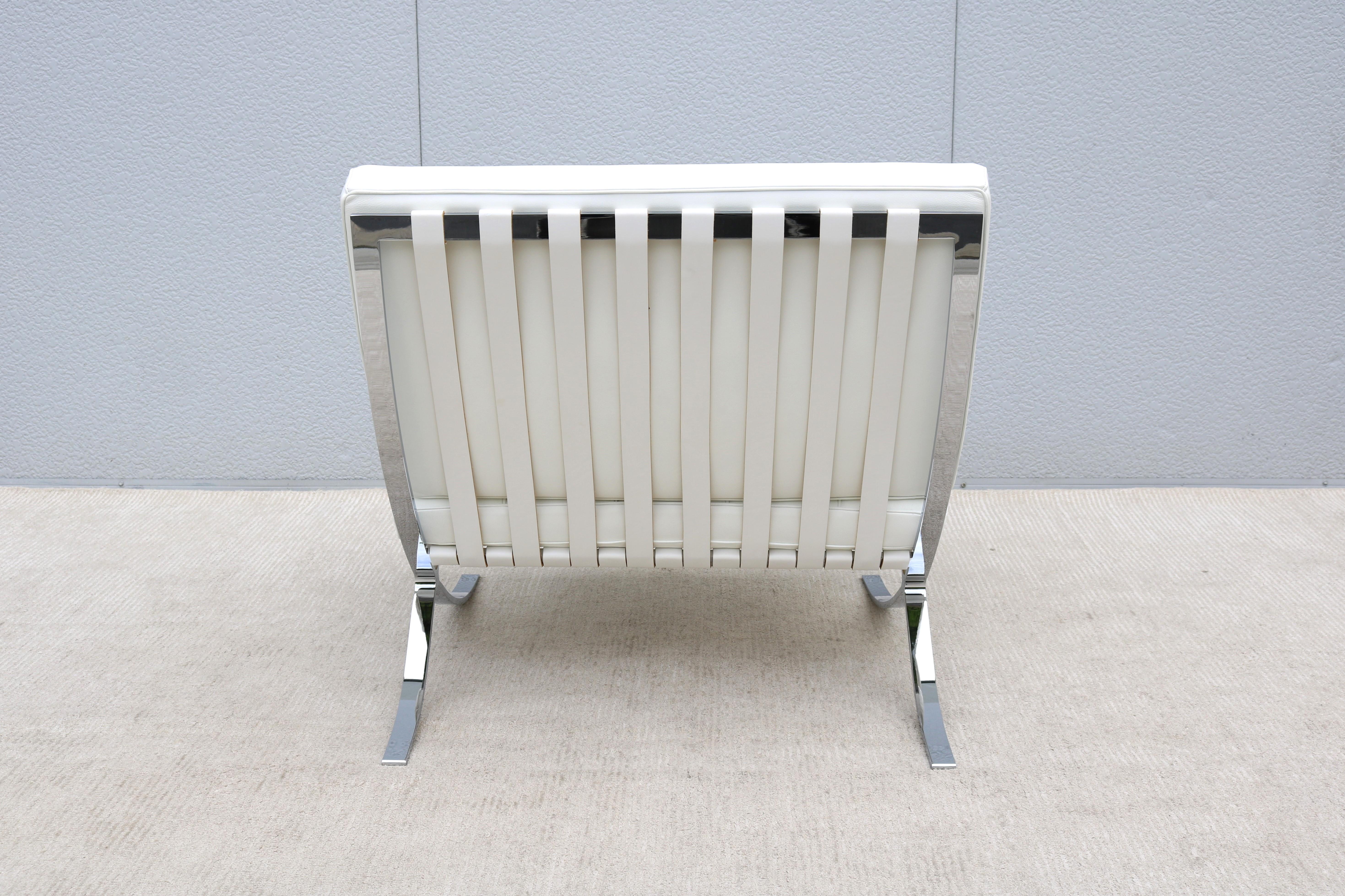 Modernism Ludwig Mies van der Rohe White Leather Barcelona Lounge Chair, Gordon 3