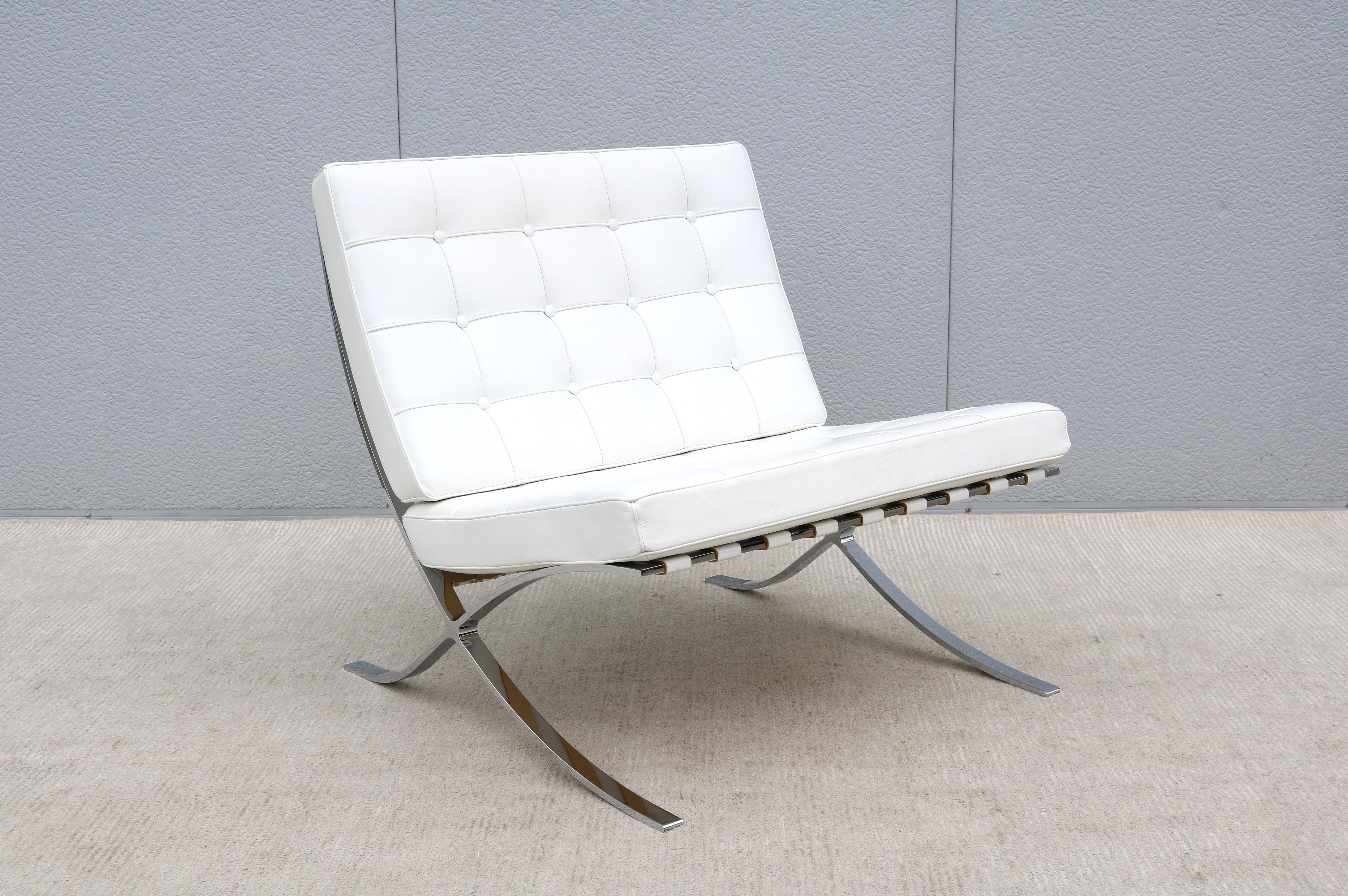 Steel Modernism Ludwig Mies van der Rohe White Leather Barcelona Lounge Chair, Gordon