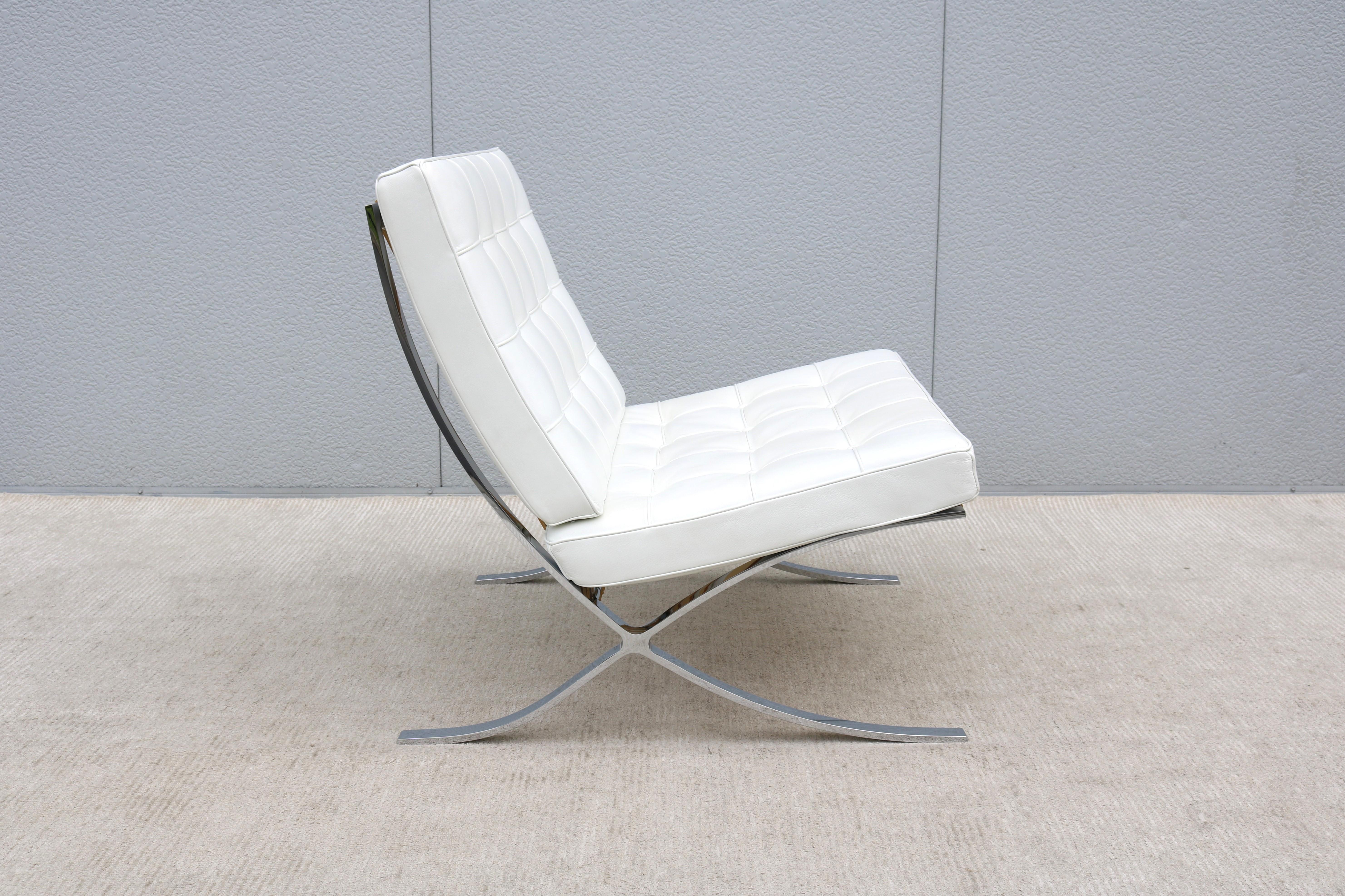 Modernism Ludwig Mies van der Rohe White Leather Barcelona Lounge Chair, Gordon 1