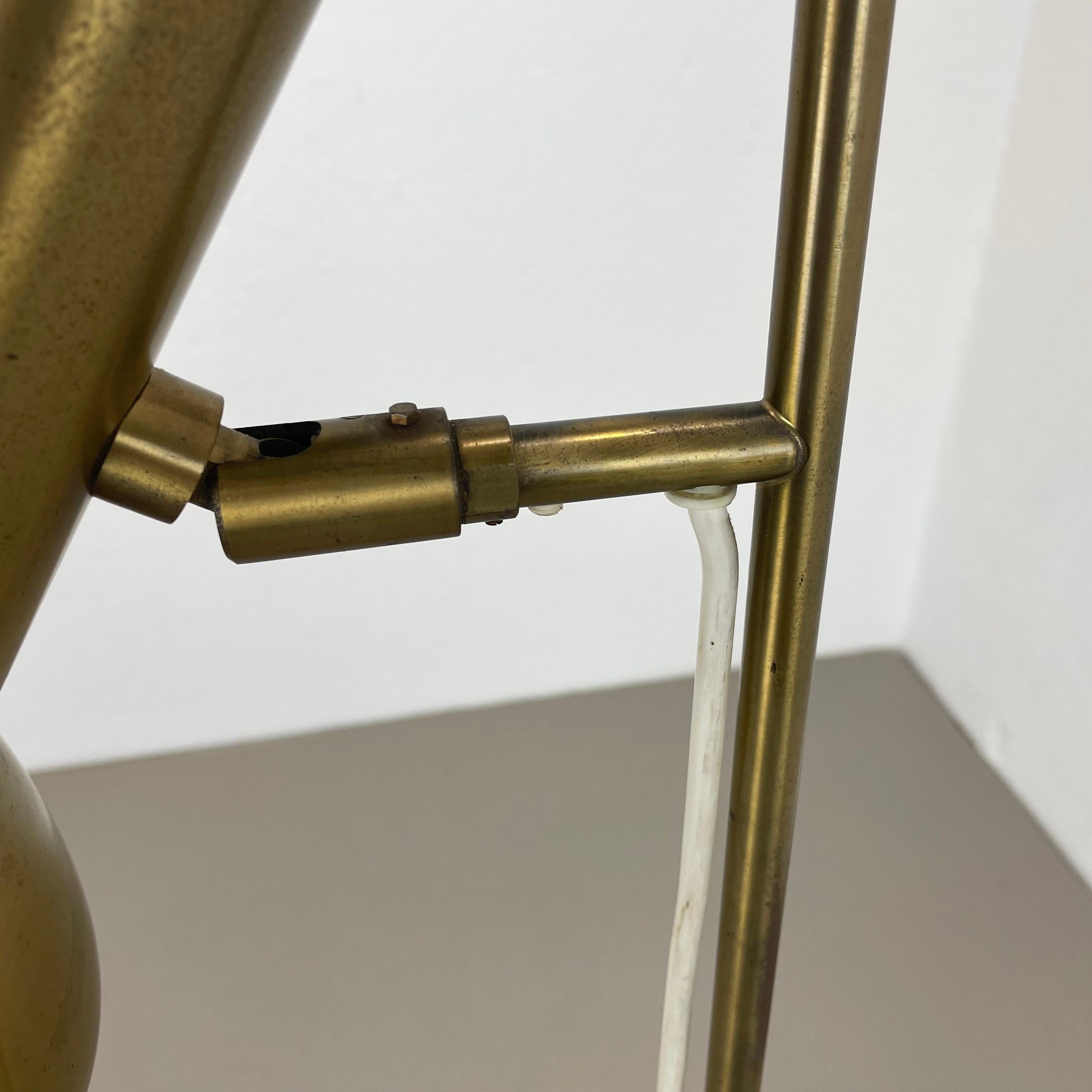 Lampe de table moderniste à 1 branche réglable en laiton massif fabriquée par Cosack Allemagne, années 1960 en vente 5