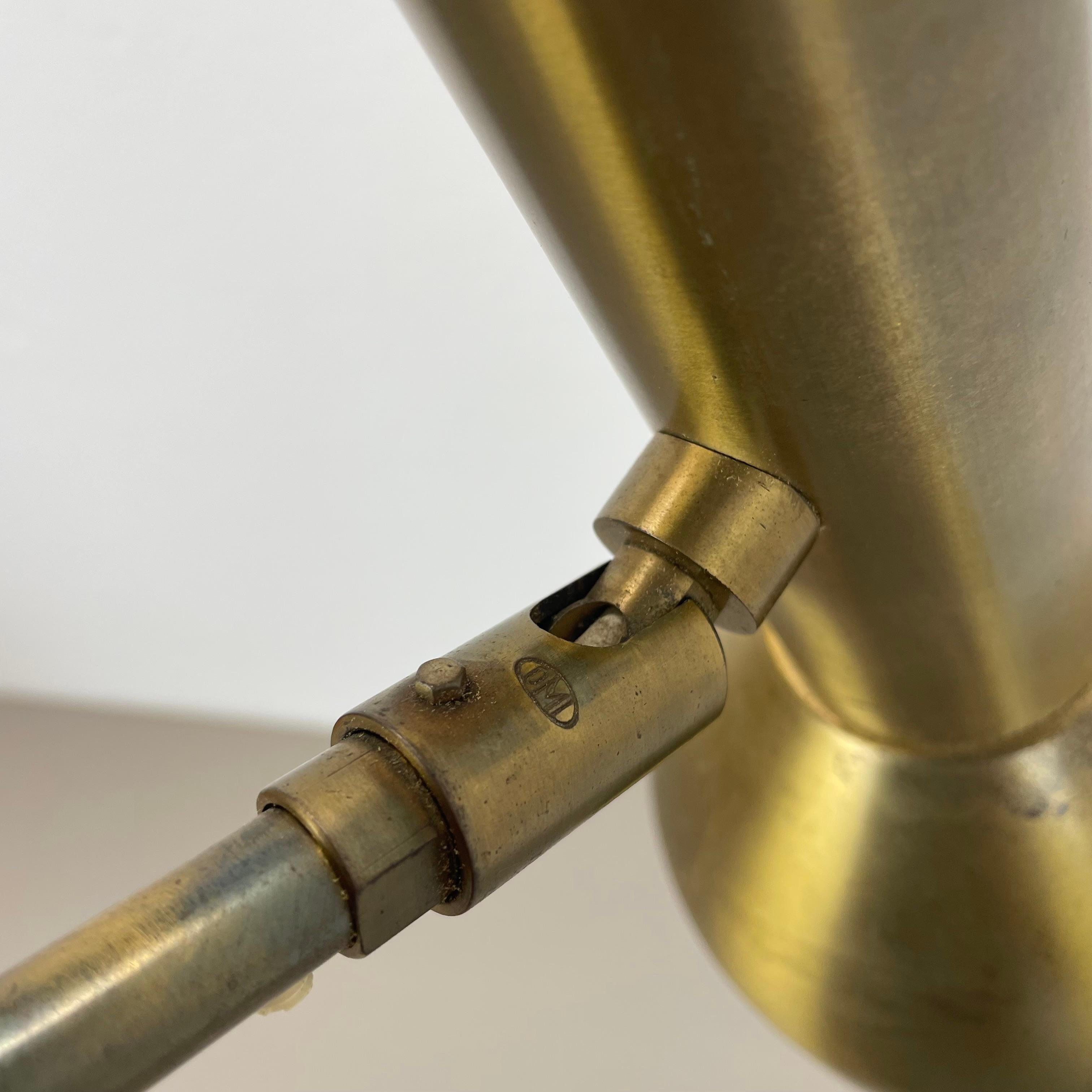 Lampe de table moderniste à 1 branche réglable en laiton massif fabriquée par Cosack Allemagne, années 1960 en vente 11
