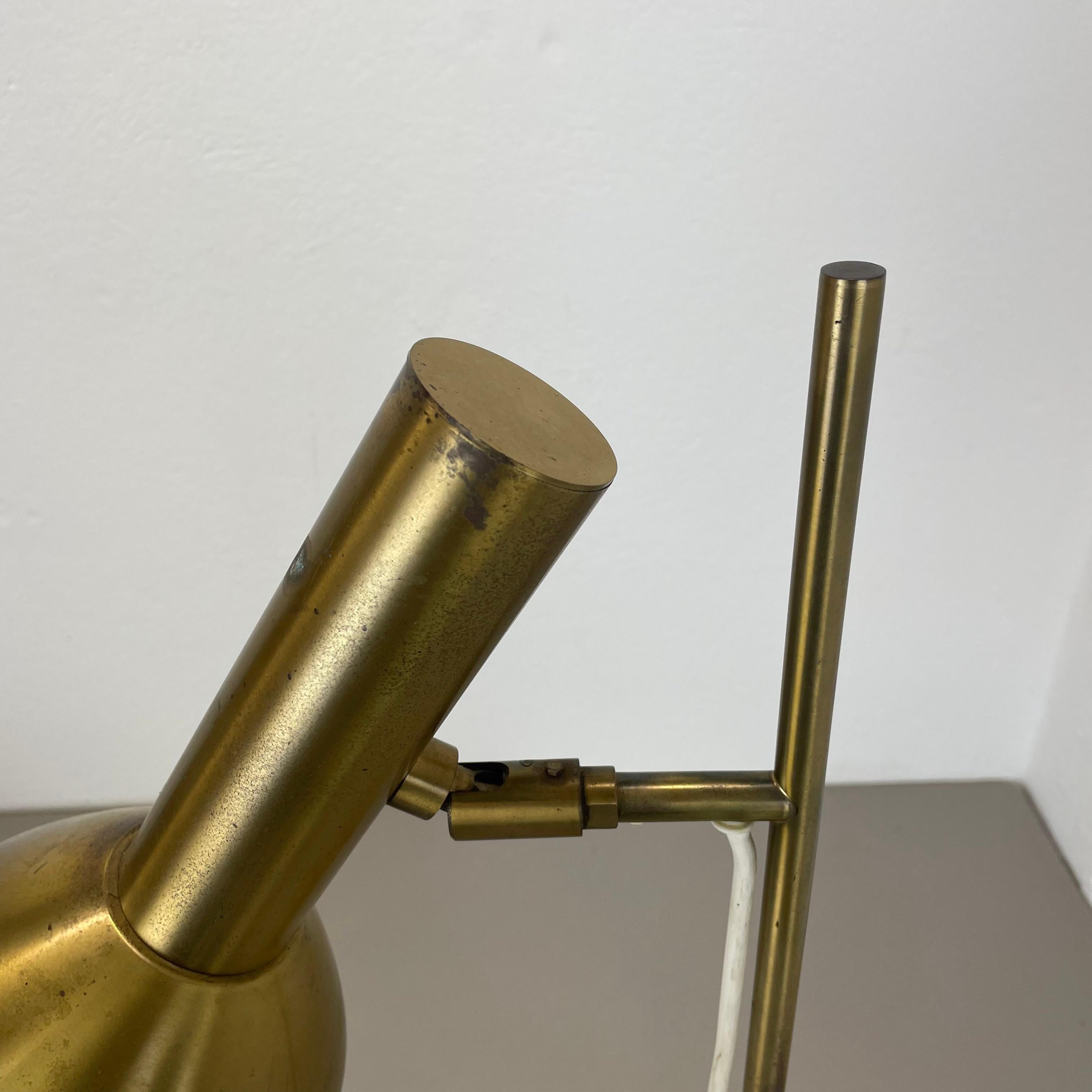 Lampe de table moderniste à 1 branche réglable en laiton massif fabriquée par Cosack Allemagne, années 1960 en vente 1