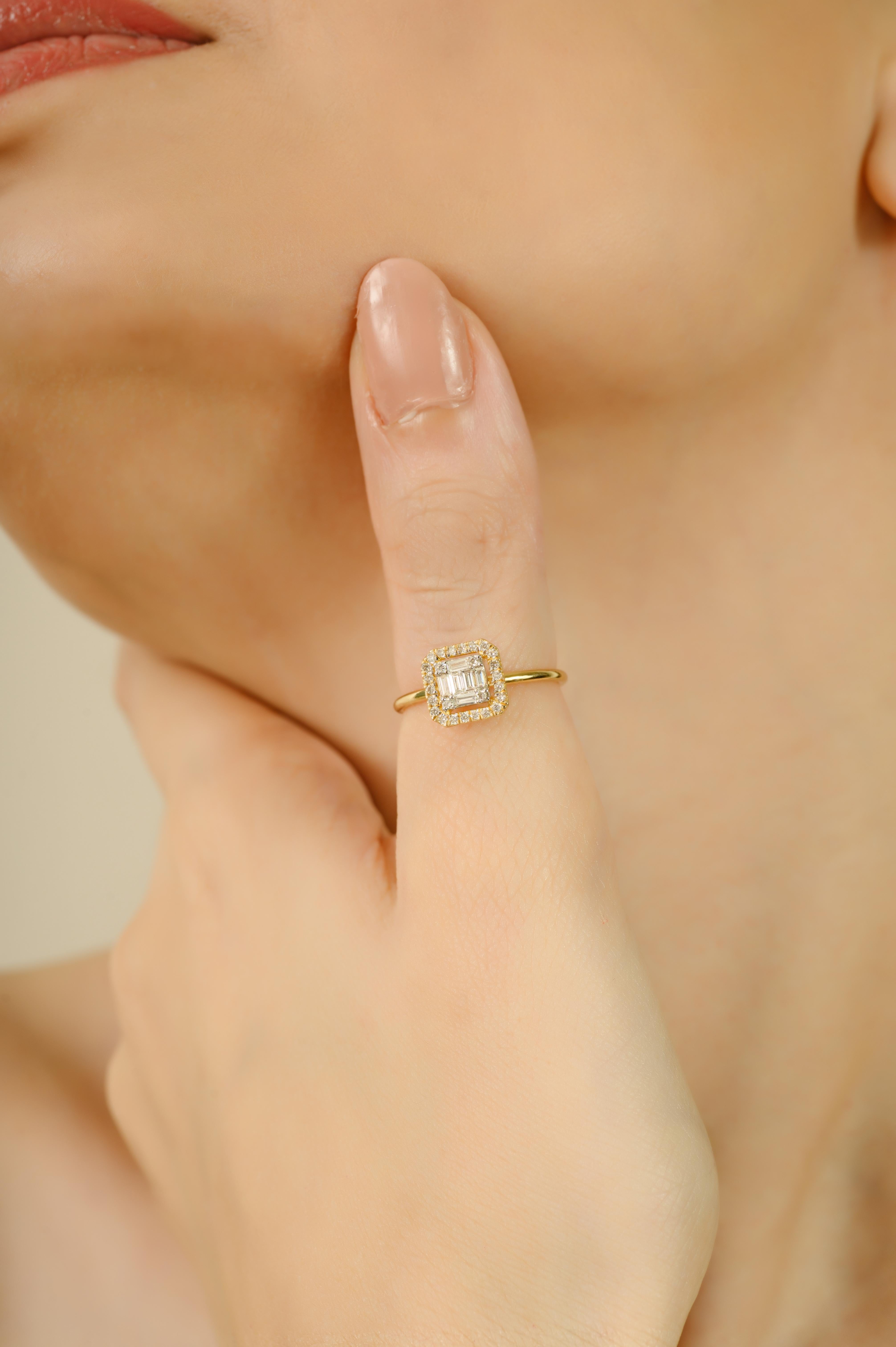 En vente :  Bague de fiançailles halo en or jaune 14 carats avec diamants baguettes Moderniste 6