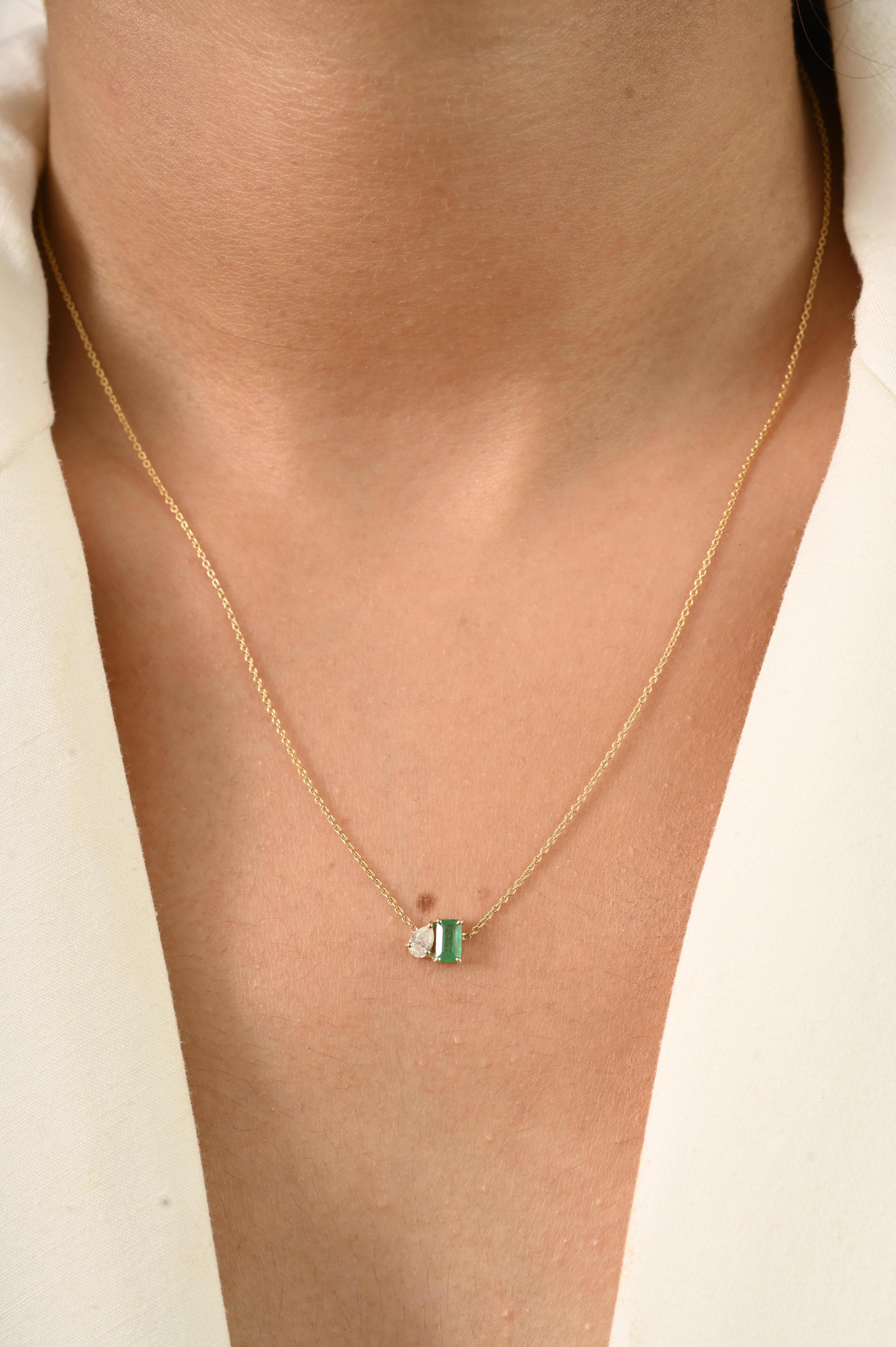 Modernist 14K Yellow Gold Octagon Cut Emerald & Pear Diamond Pendant Necklace For Sale 4
