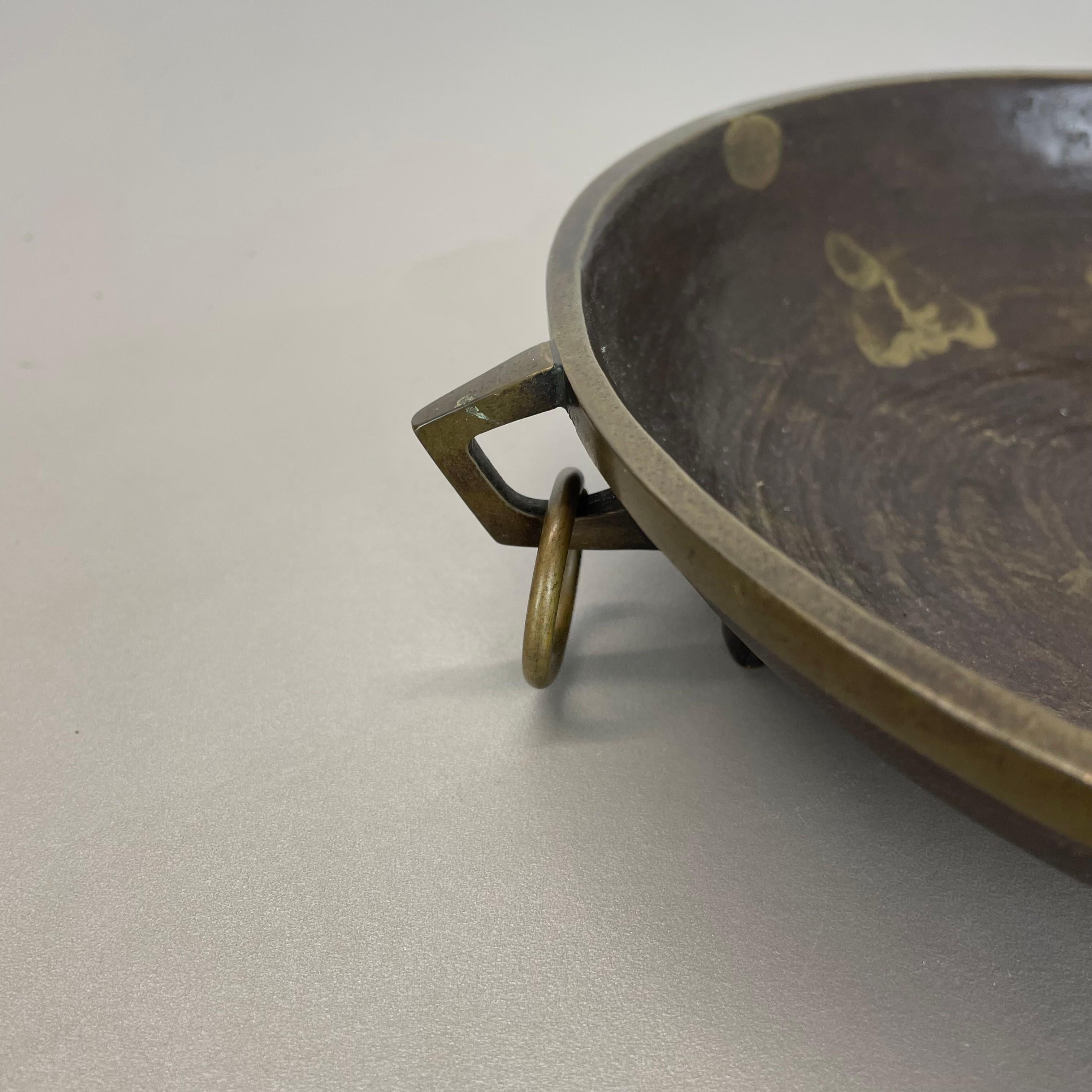 Modernist 1.4kg Sculptural Brutalist Bronze shell bowl Element, France, 1960s For Sale 5