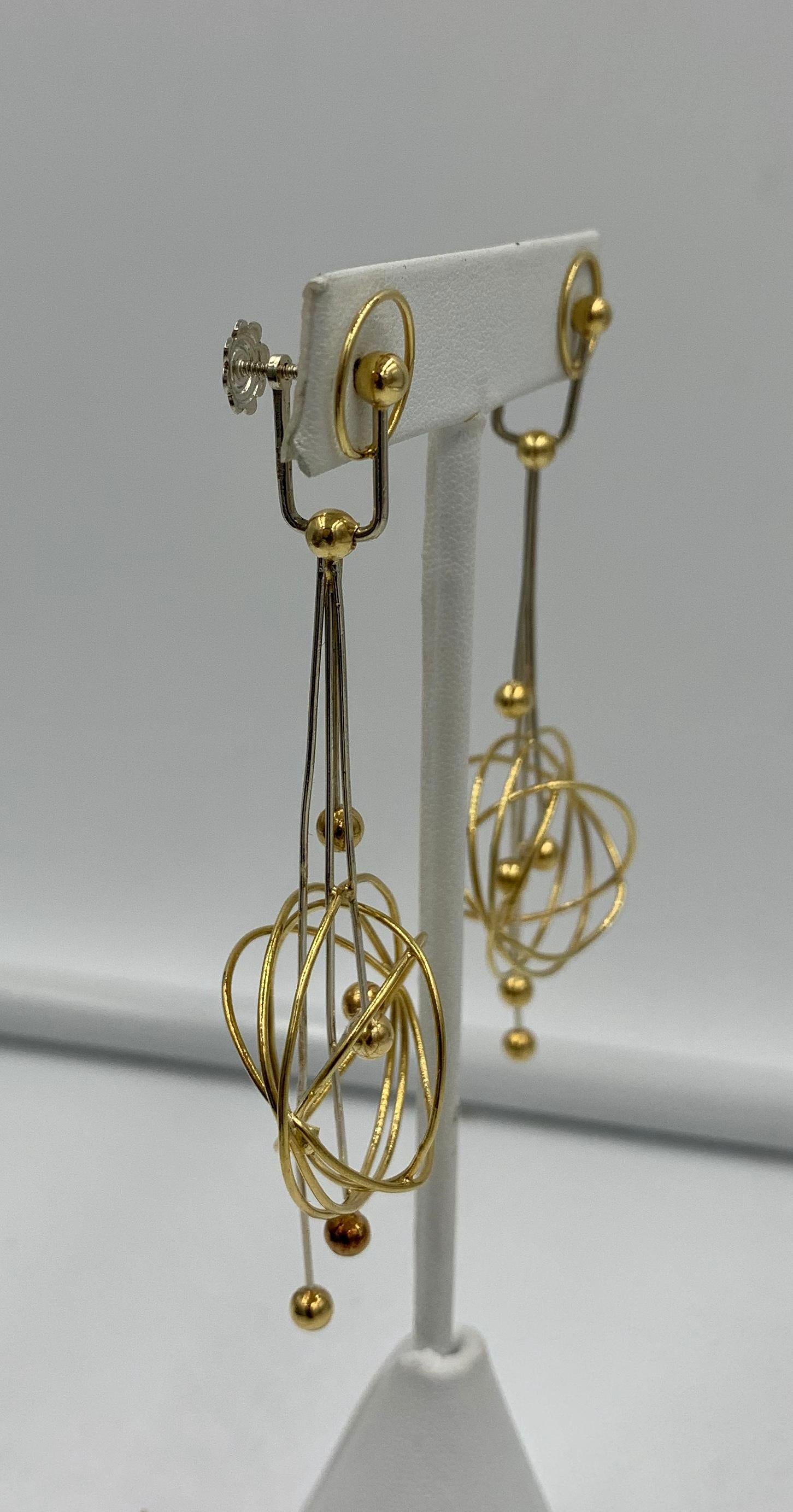 Modernist 18 Karat Gold Dangle Drop Earrings Sputnik Retro For Sale 1