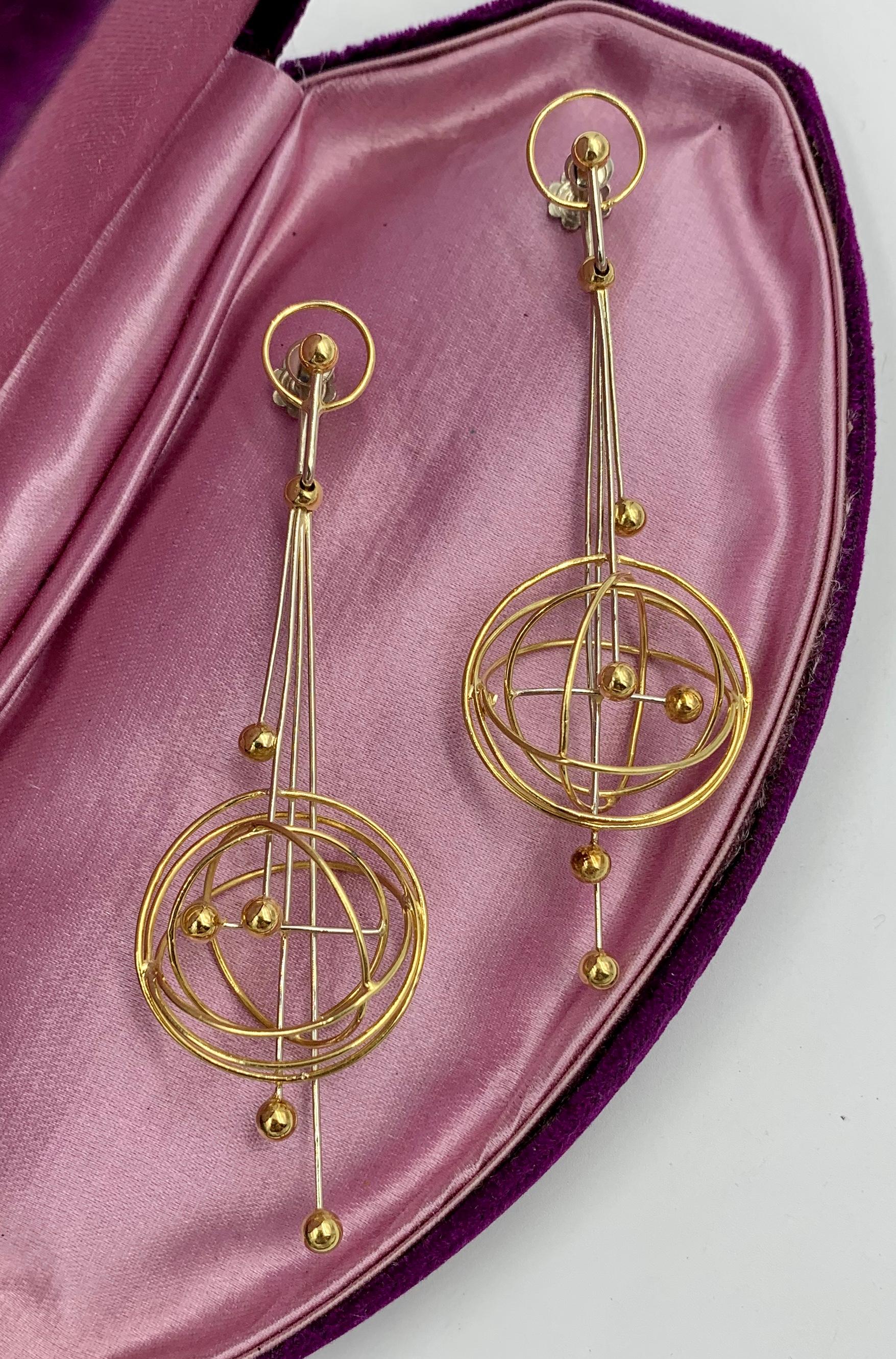 Modernist 18 Karat Gold Dangle Drop Earrings Sputnik Retro For Sale 2