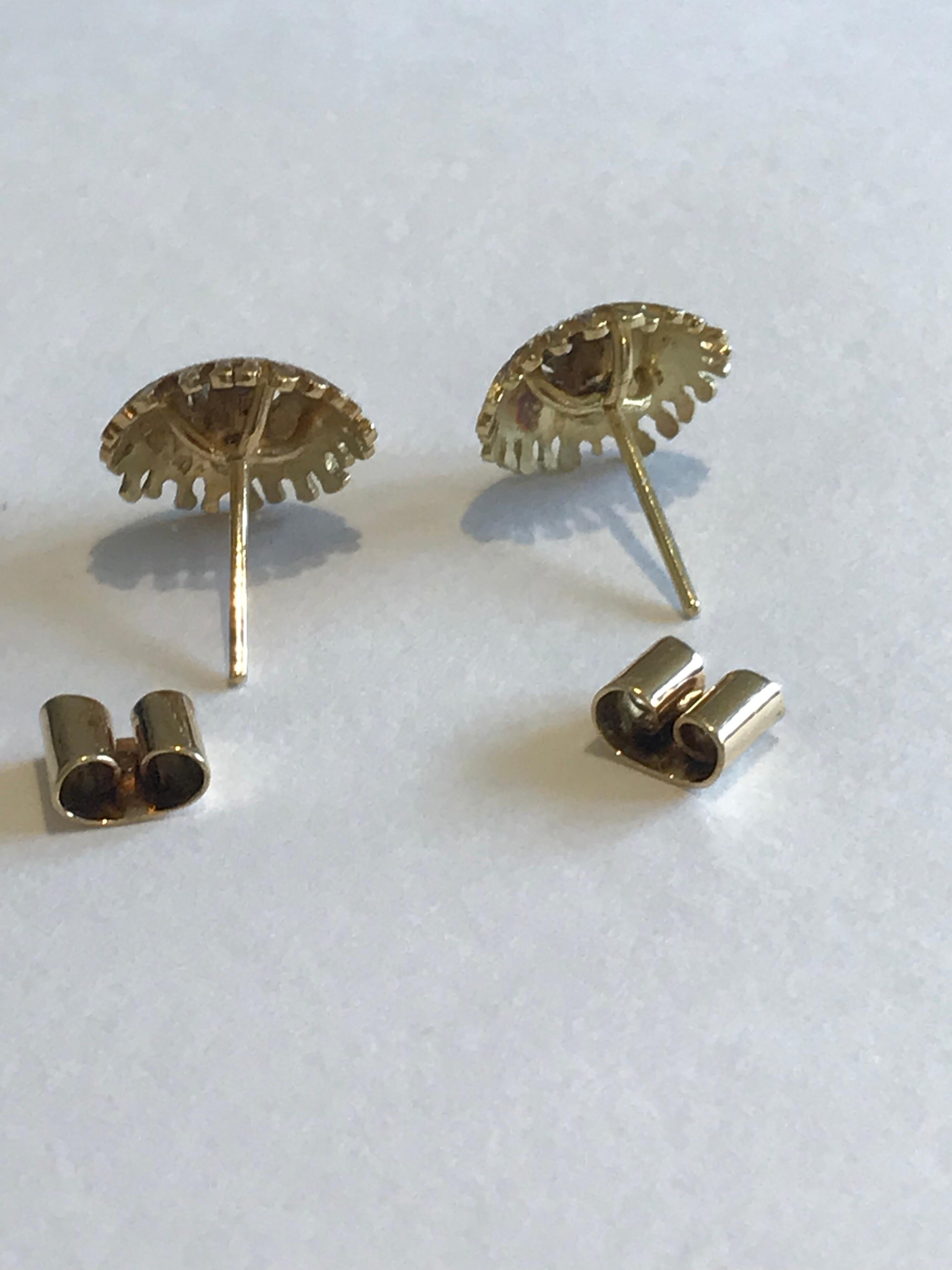 Women's or Men's Modernist 18 Karat Gold Diamond Set Earring For Sale