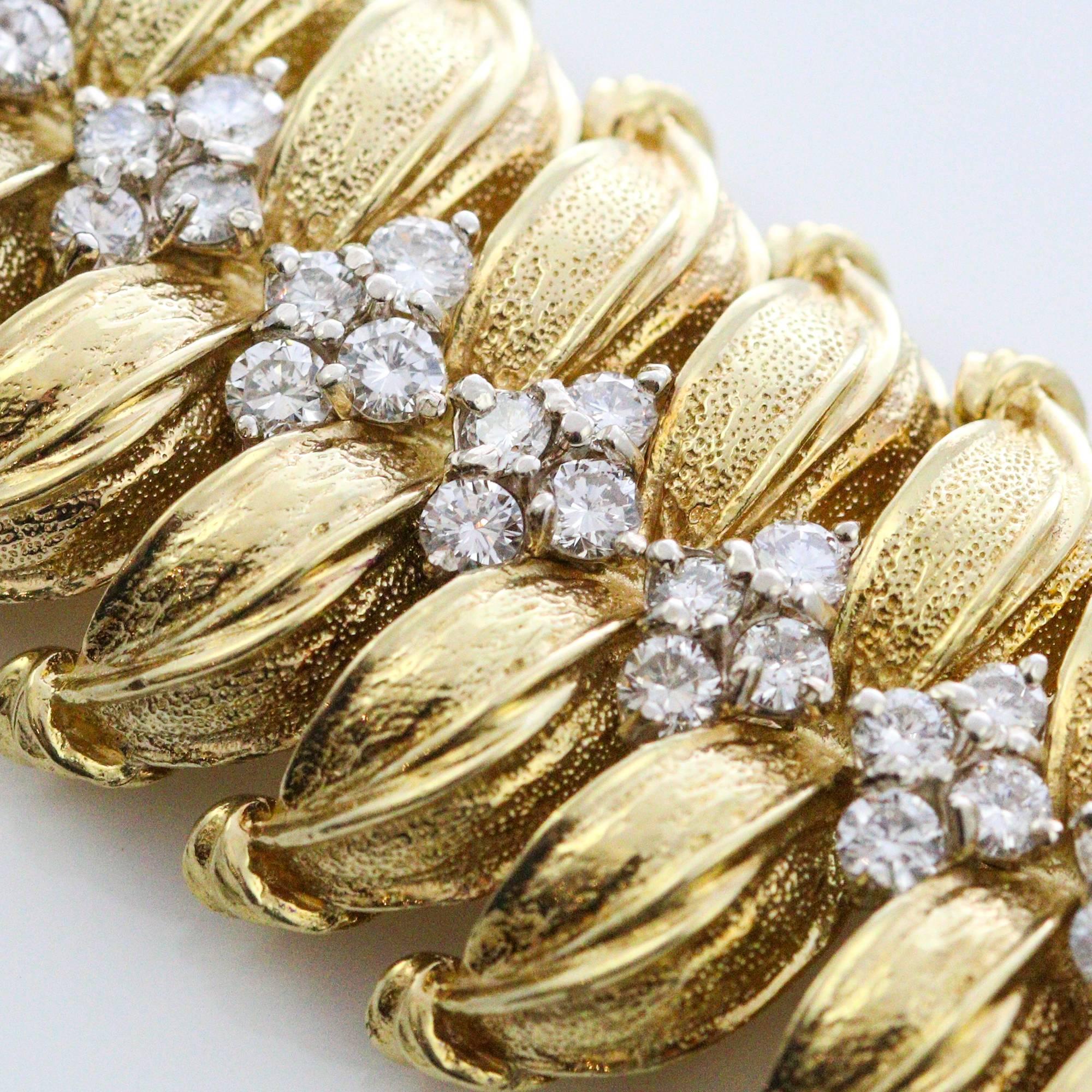 Modernist 18 Karat Yellow Gold and Diamond Leaf Link Bracelet 3