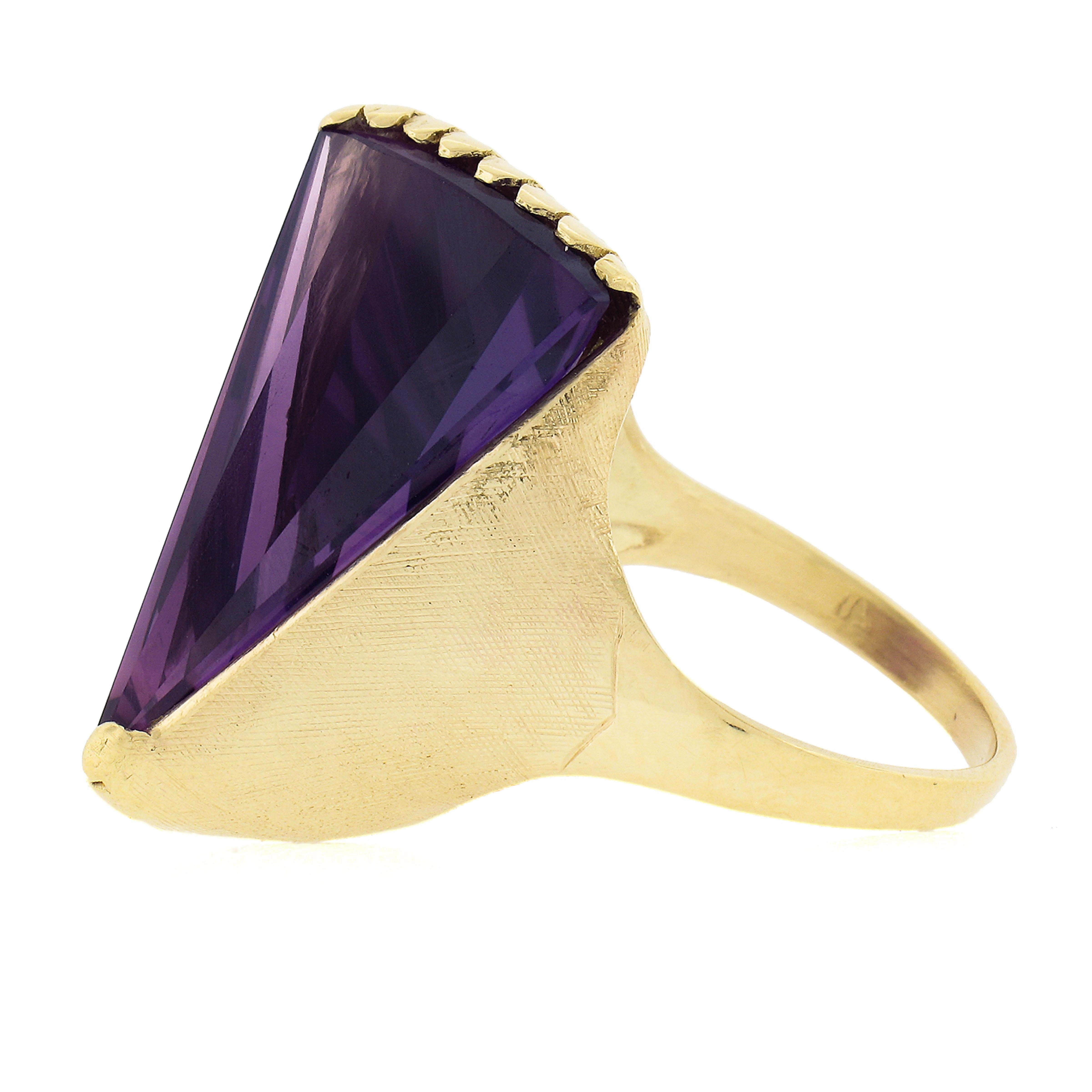 Modernist 18k Yellow Gold Custom Alexandrite Large High Profile Florentine Ring For Sale 1