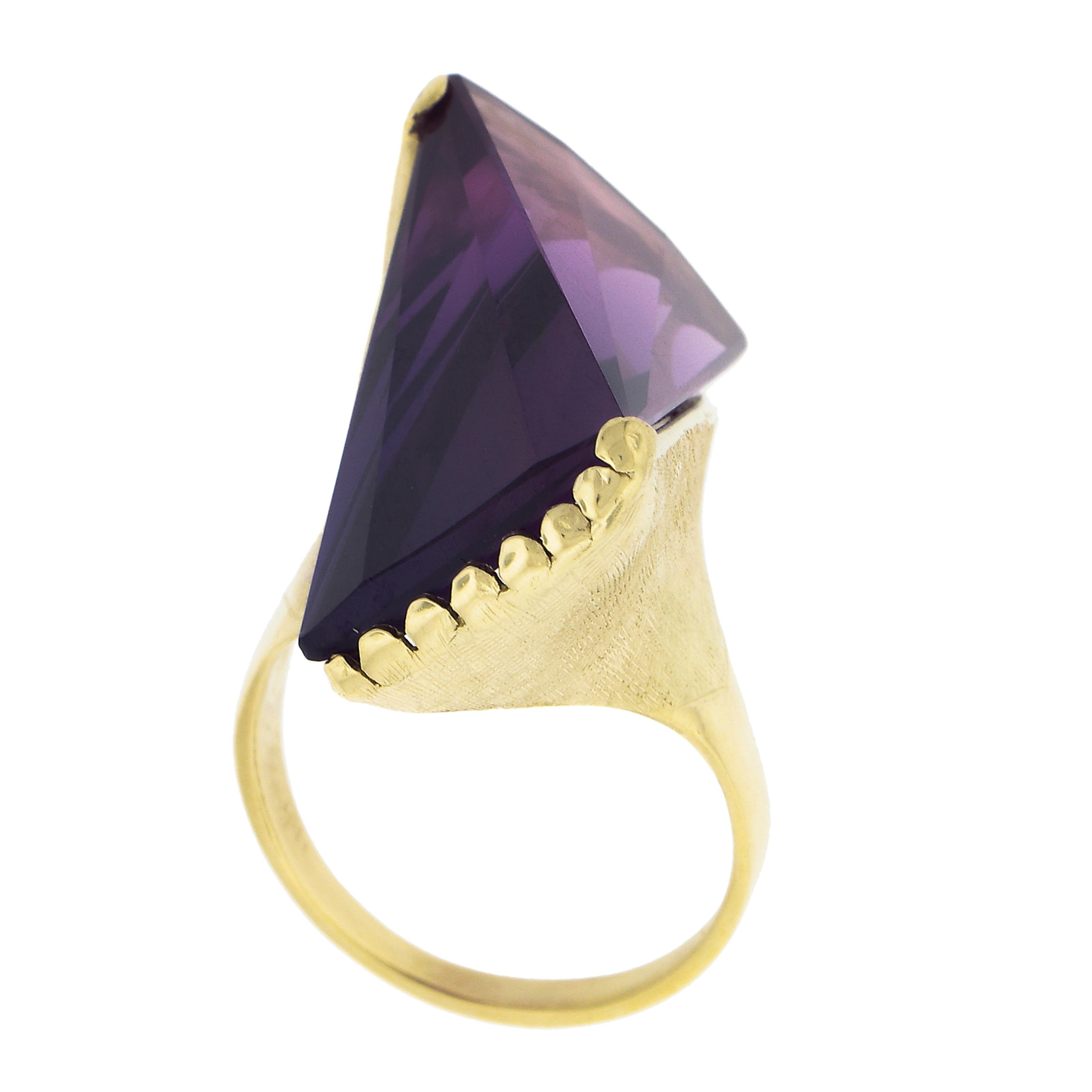 Modernist 18k Yellow Gold Custom Alexandrite Large High Profile Florentine Ring For Sale 3