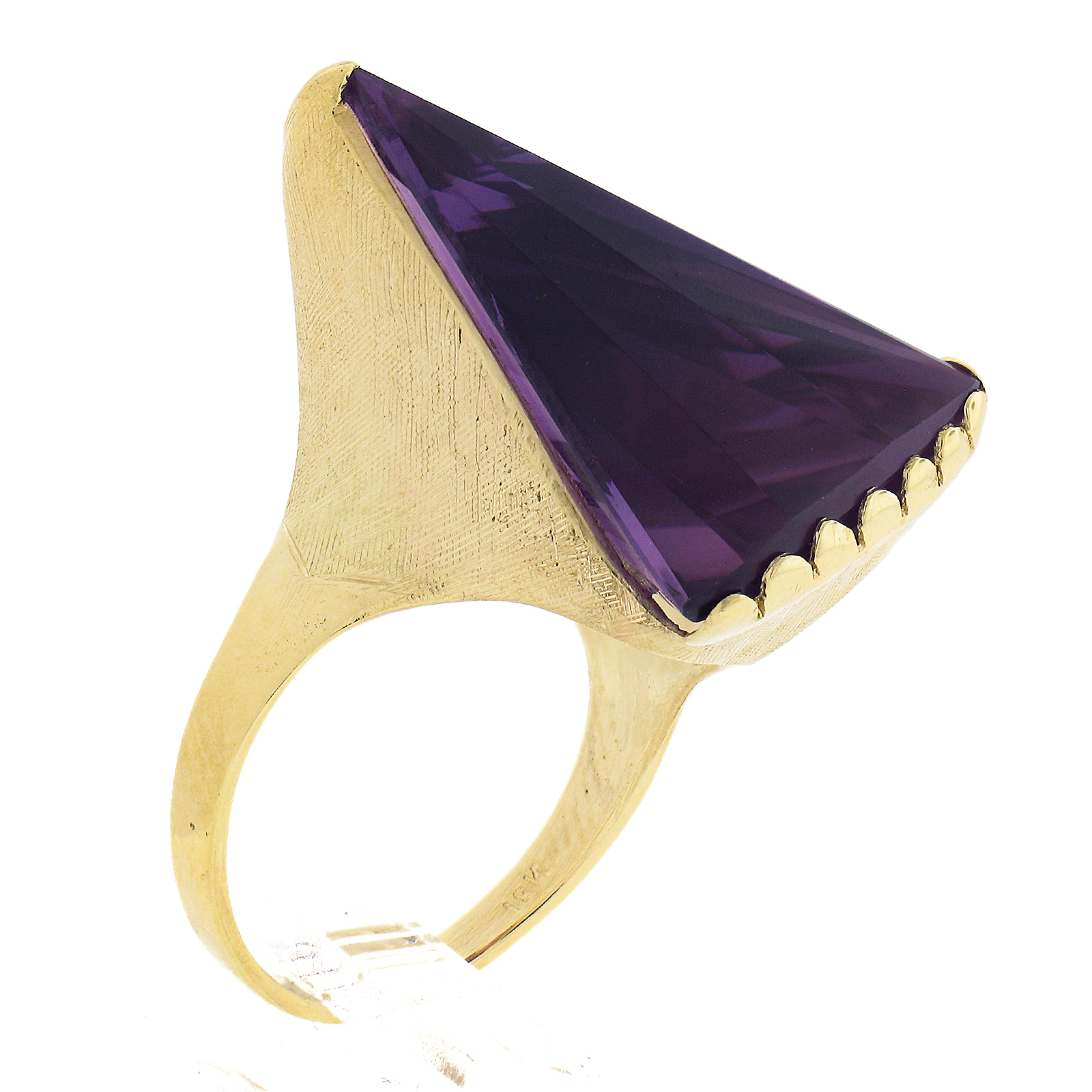 Modernist 18k Yellow Gold Custom Alexandrite Large High Profile Florentine Ring For Sale 4