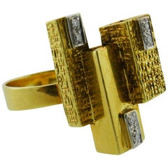 Modernist 18 Karat Yellow Gold and Diamond Cocktail Ring, circa 1970s