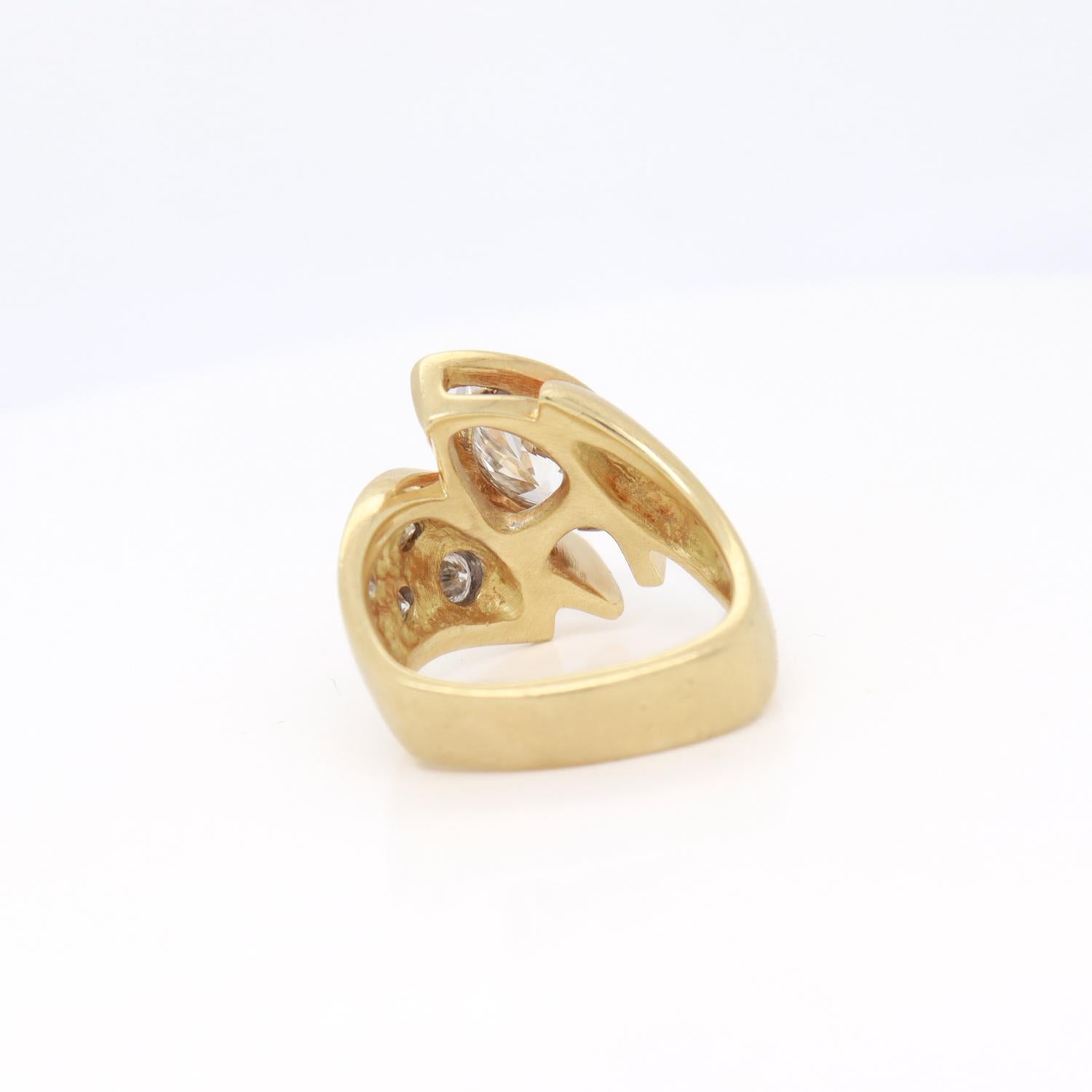 De las mujeres Anillo modernista estilo sello de oro amarillo de 18 quilates y diamante talla brillante marquesa en venta