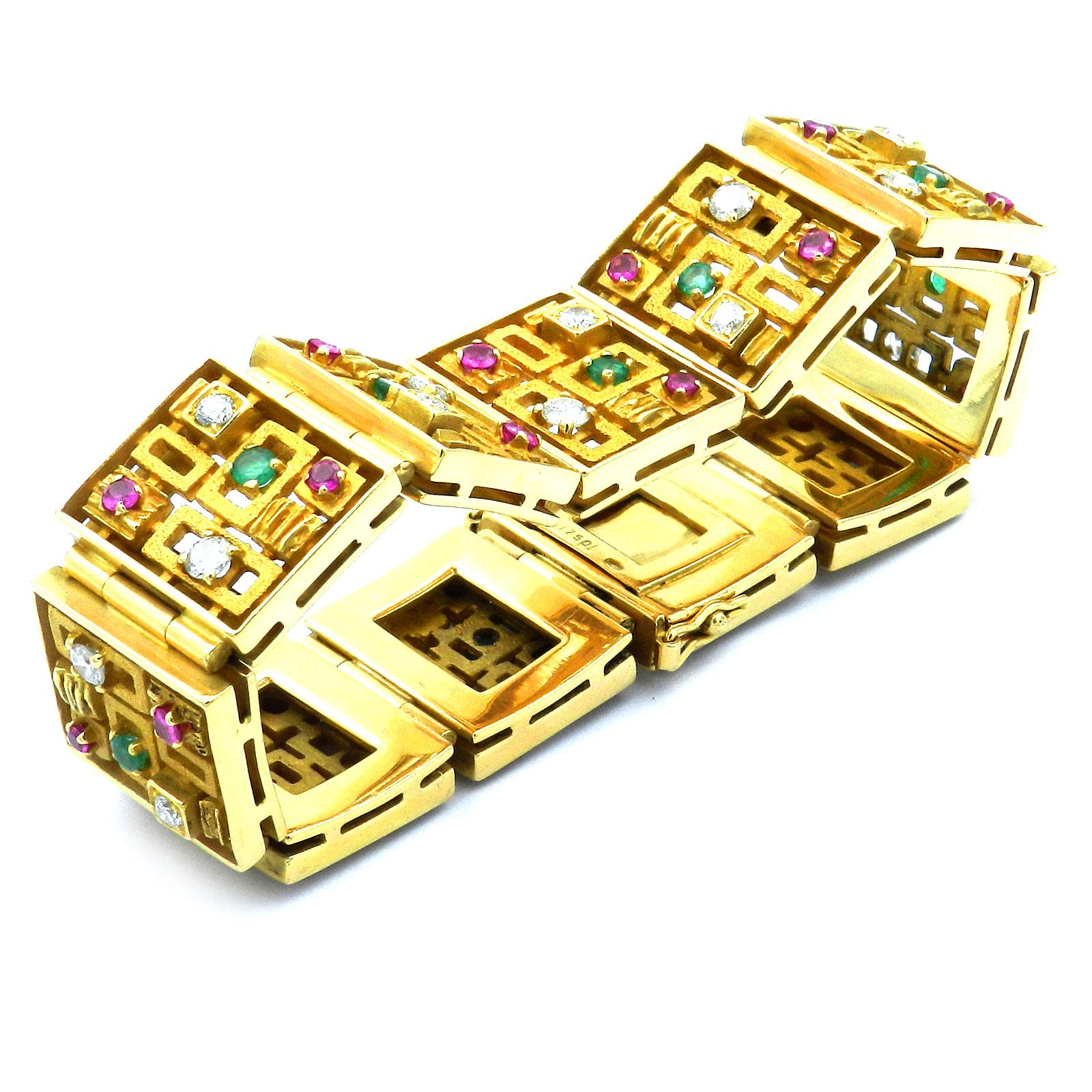 Bracelet moderniste en or 18K de 1,9 carat de diamants, rubis et émeraudes Meran 1970 Pour femmes en vente