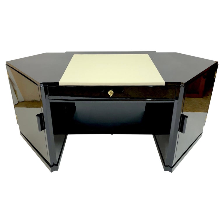 Modernist 1930s French Art Deco Office Desk in Black Lacquer with