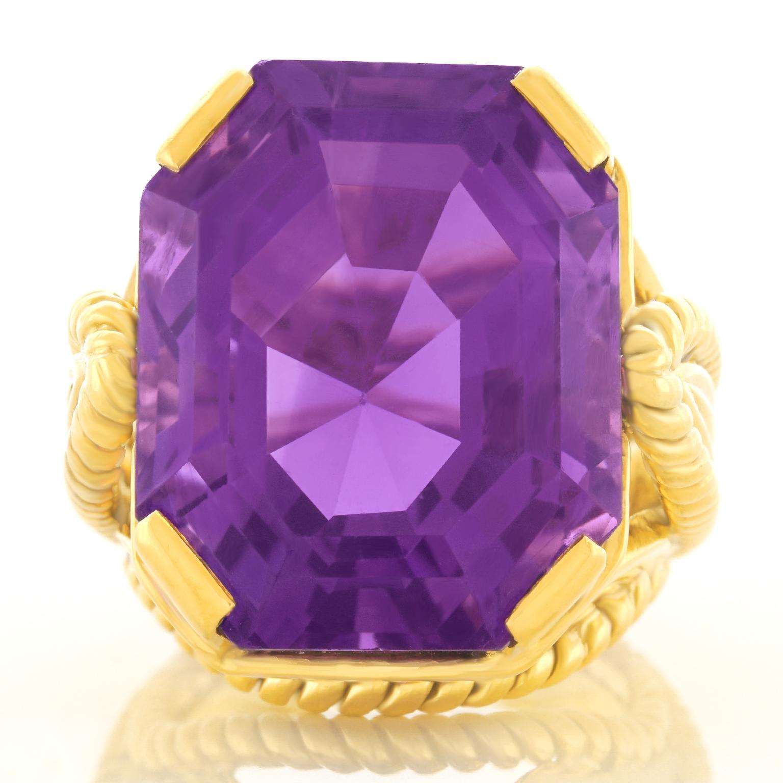 Modernist 1960s Amethyst Set Gold Ring In Excellent Condition In Litchfield, CT