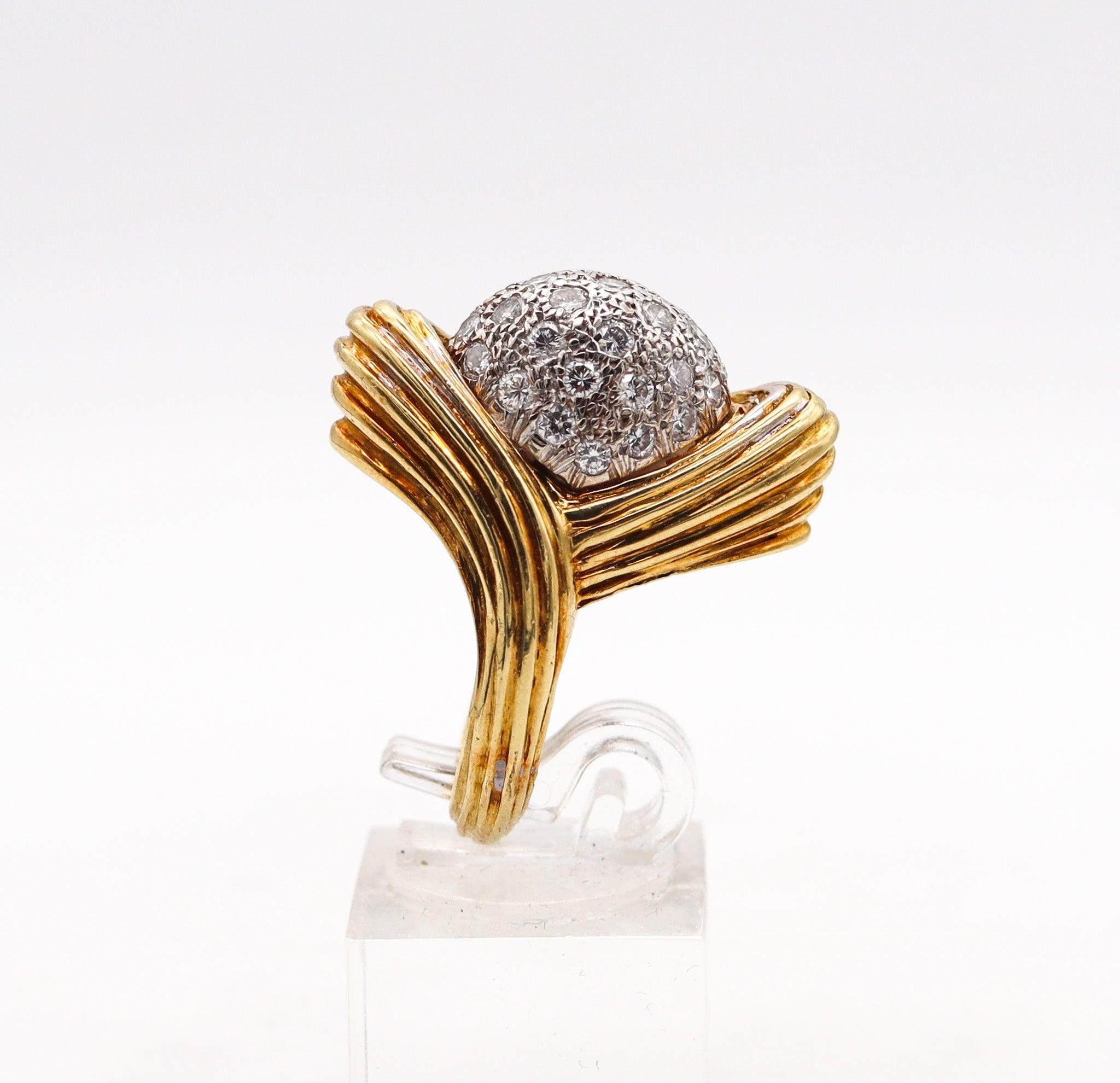 Brilliant Cut MODERNIST 1970 Cocktail Ring In 18Kt Gold With 1.70 Ctw In Diamonds For Sale