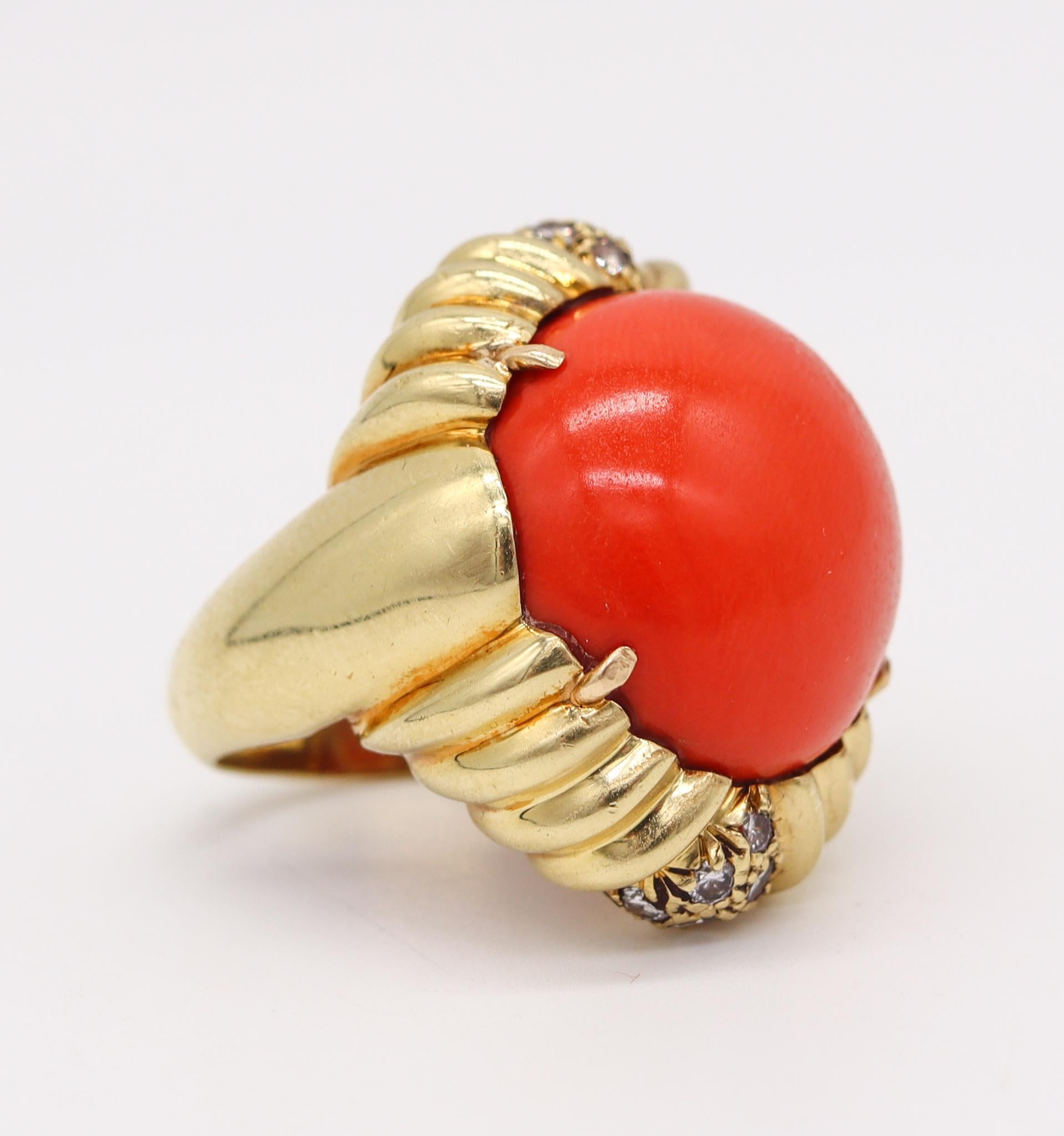 Modernist 1970 Cocktail Ring in 18Kt Yellow Gold 26.89 Cts Red Coral & Diamonds In Excellent Condition For Sale In Miami, FL