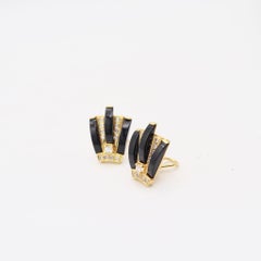 MODERNIST 1970 Earrings In 18Kt Yellow Gold With European Diamonds & Onyxes
