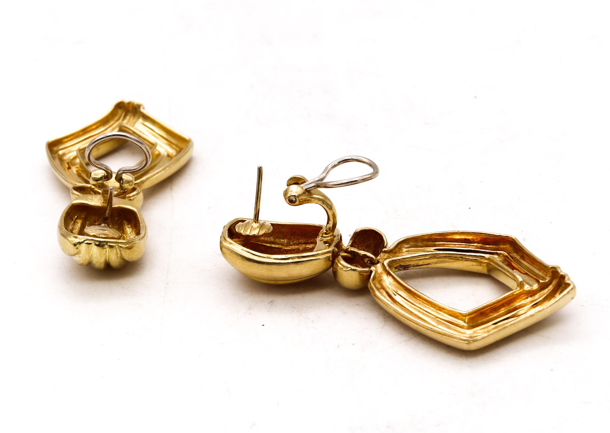 Women's Modernist 1970 Fluted Door Knockers Drop Earrings in 18Kt Yellow Gold