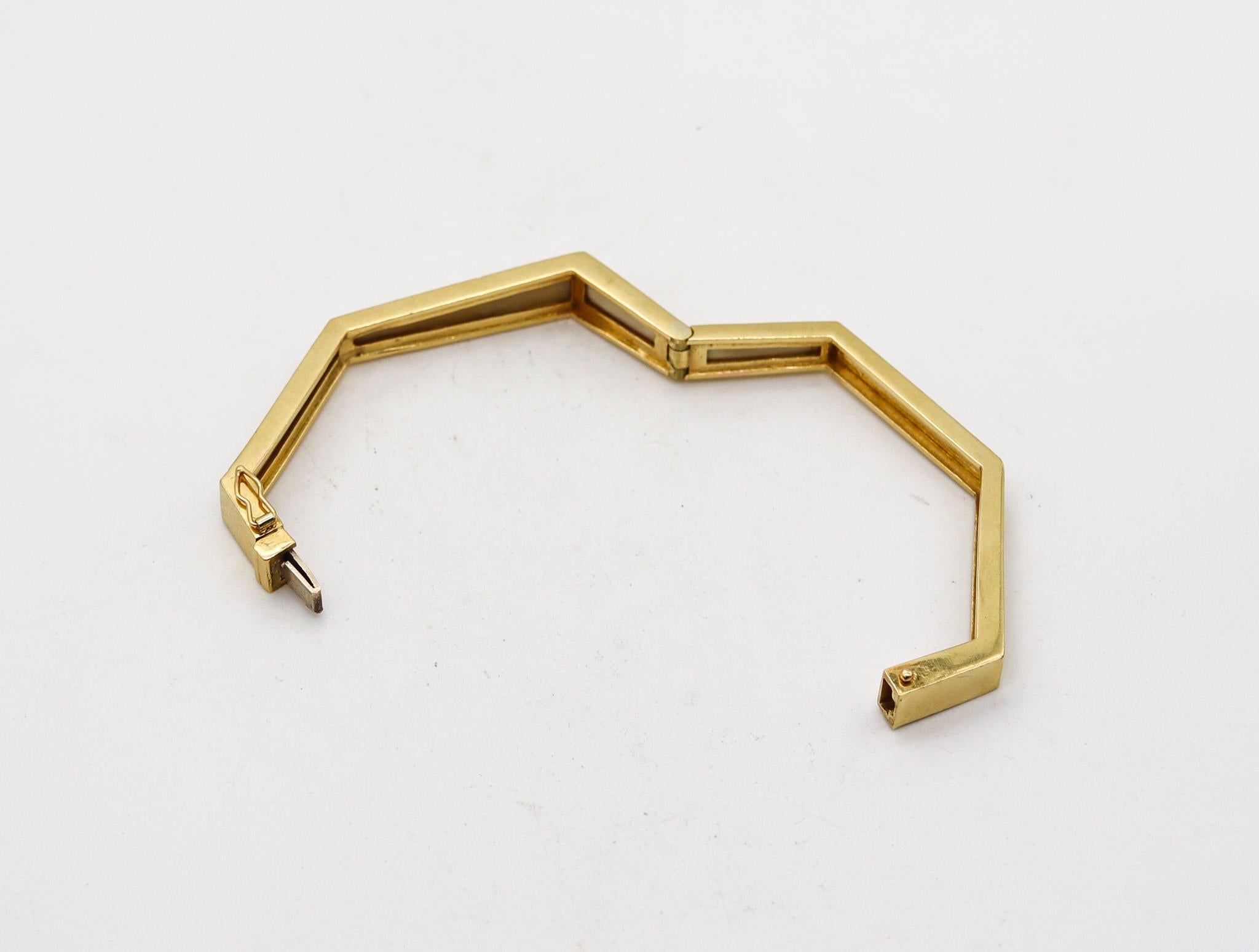 Women's or Men's Modernist 1970 Heptagonal Bracelet In 18Kt Yellow Gold With Wood And Diamonds For Sale