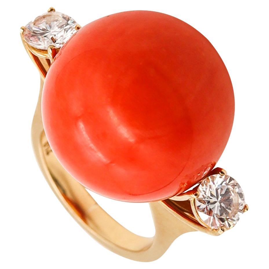 Modernist 1970 Italian Cocktail Ring In 18Kt Gold 27.17 Ctw In Diamonds & Coral For Sale