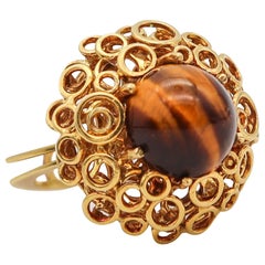 Modernist 1970 Sculptural Cocktail Ring In Solid 18Kt Gold With Tiger Eye Cab