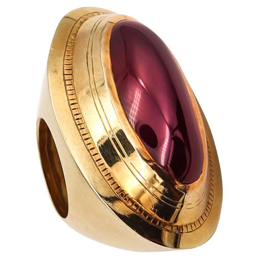 Modernist 1970 Sculptural Statement Ring 18Kt Yellow Gold With 51, 60 Cts Garnet For Sale