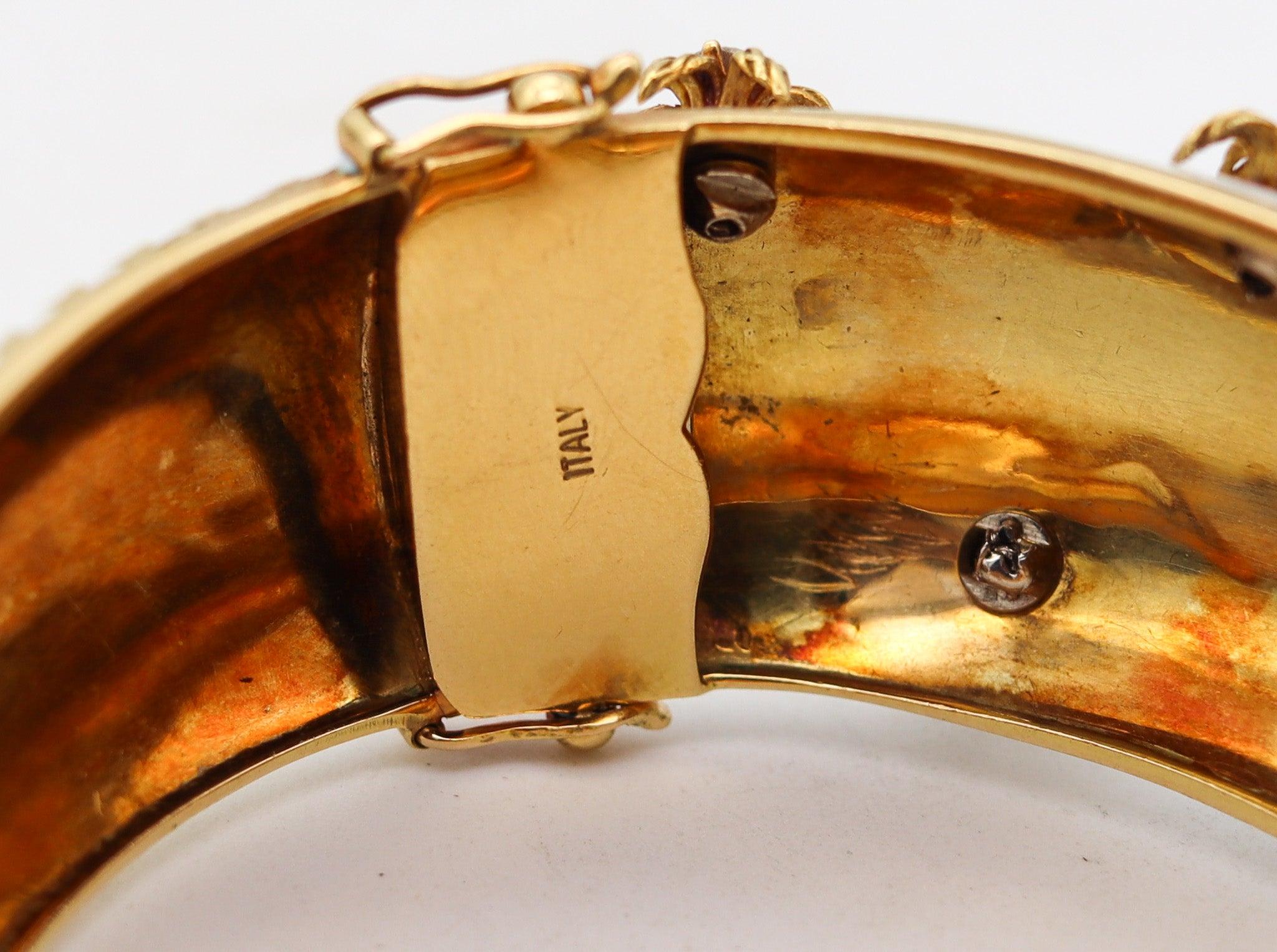 MODERNIST 1970 White Enameled Bangle In 18Kt Yellow Gold With Diamonds For Sale 2