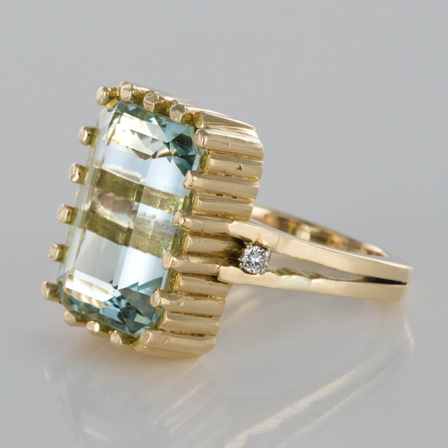 Modernist 1970s 14.20 Carat Aquamarine Diamonds Yellow Gold Ring 6