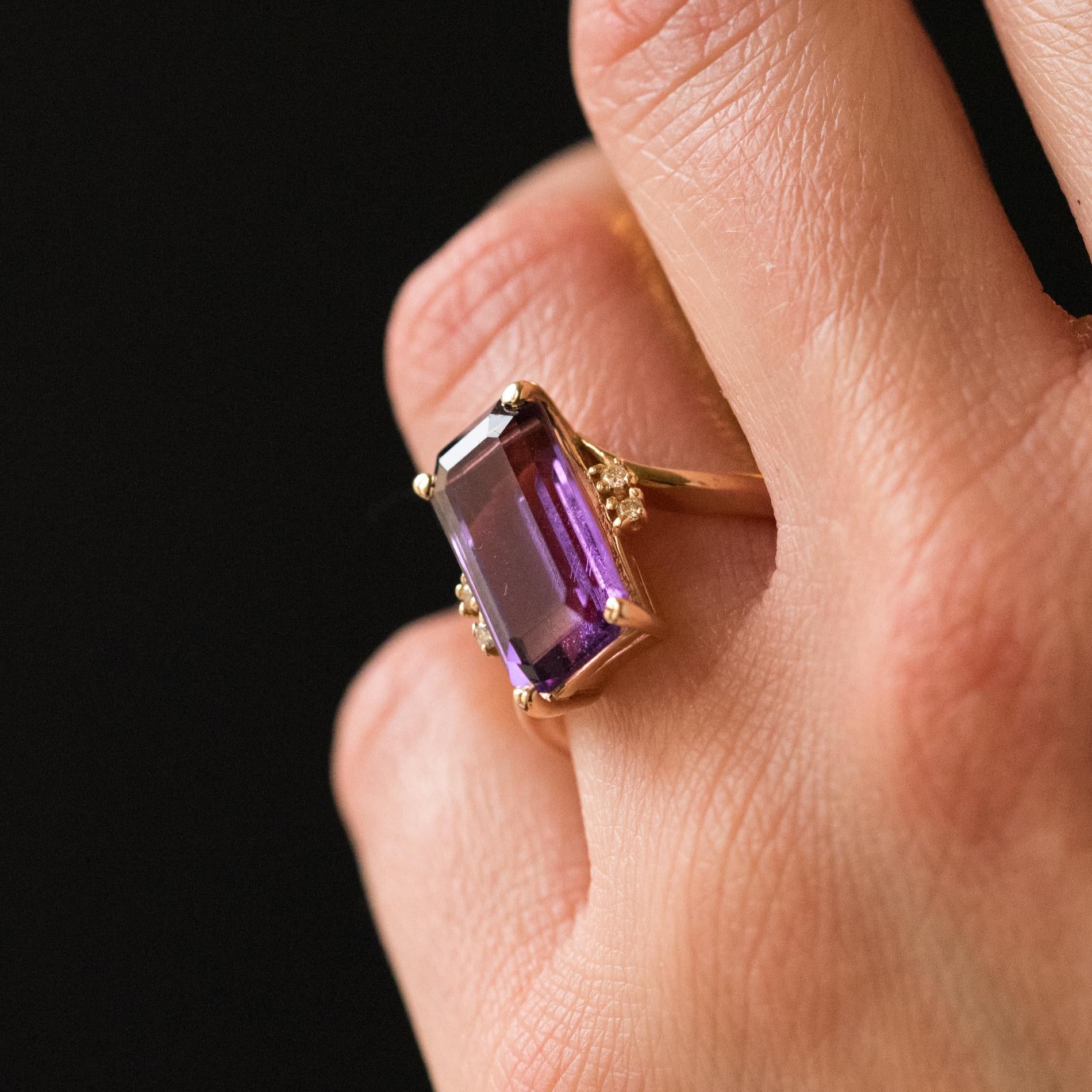 Women's Modernist 1970s 4.80 Carat Amethyst Diamonds Ring