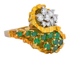 Modernist 2.20 Carat Diamond Emerald 18 Karat Gold Bypass Cocktail Ring